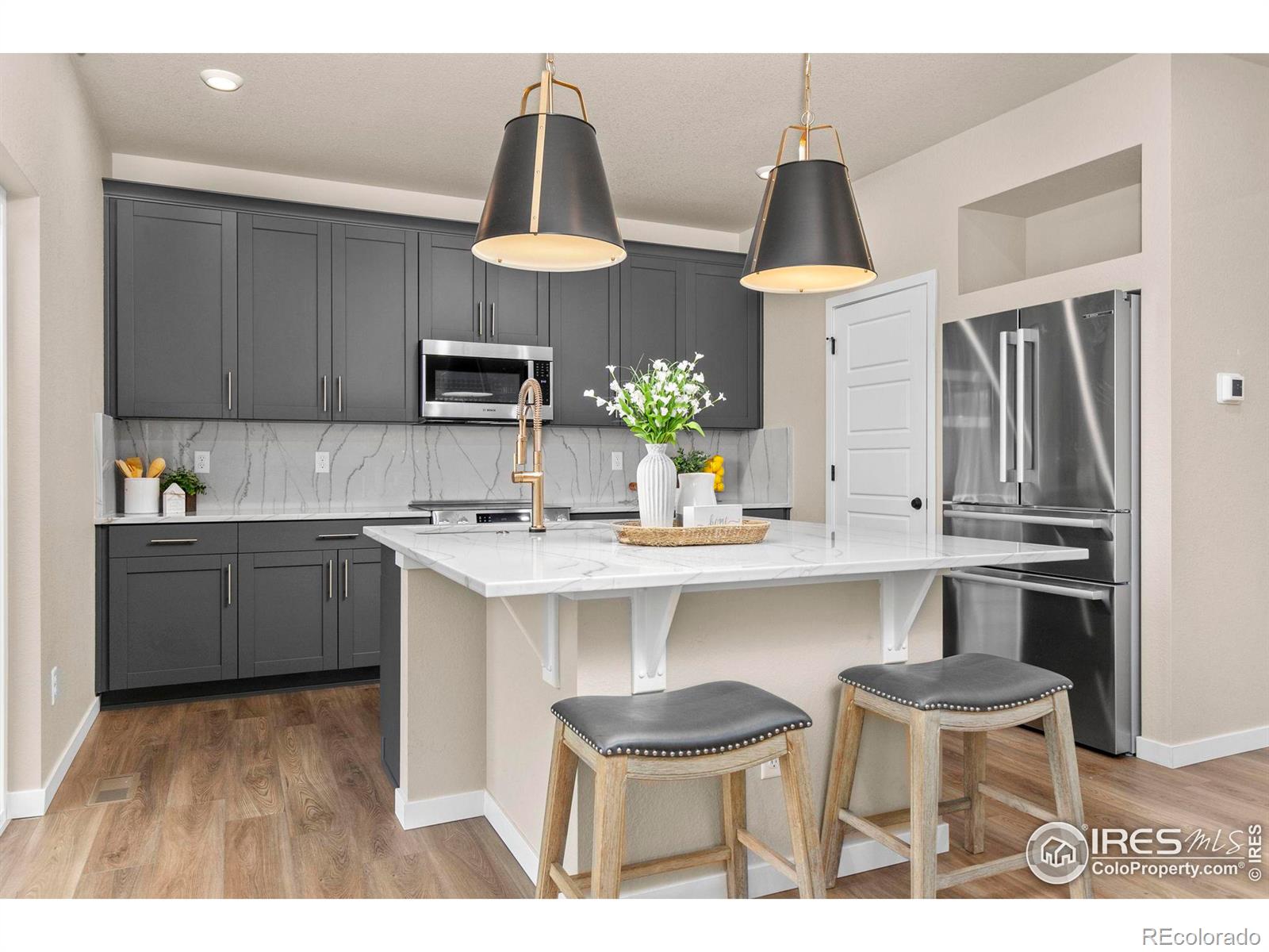 4455 Picadilly Court, Aurora, CO 80019, 5 Bedrooms Bedrooms, ,3 BathroomsBathrooms,Residential,For Sale,Picadilly,RECIR1021472