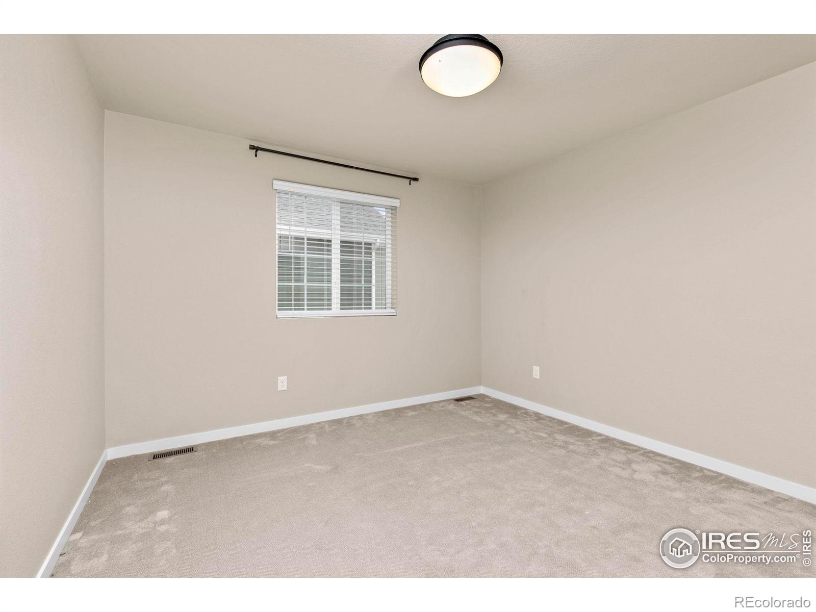 4455 Picadilly Court, Aurora, CO 80019, 5 Bedrooms Bedrooms, ,3 BathroomsBathrooms,Residential,For Sale,Picadilly,RECIR1021472