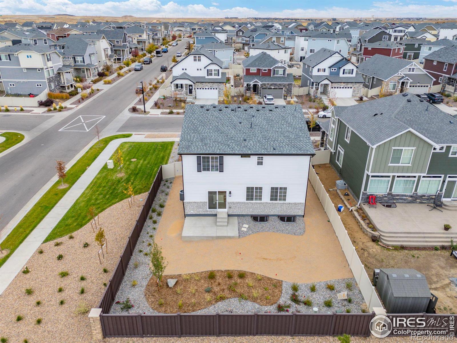 4455 Picadilly Court, Aurora, CO 80019, 5 Bedrooms Bedrooms, ,3 BathroomsBathrooms,Residential,For Sale,Picadilly,RECIR1021472