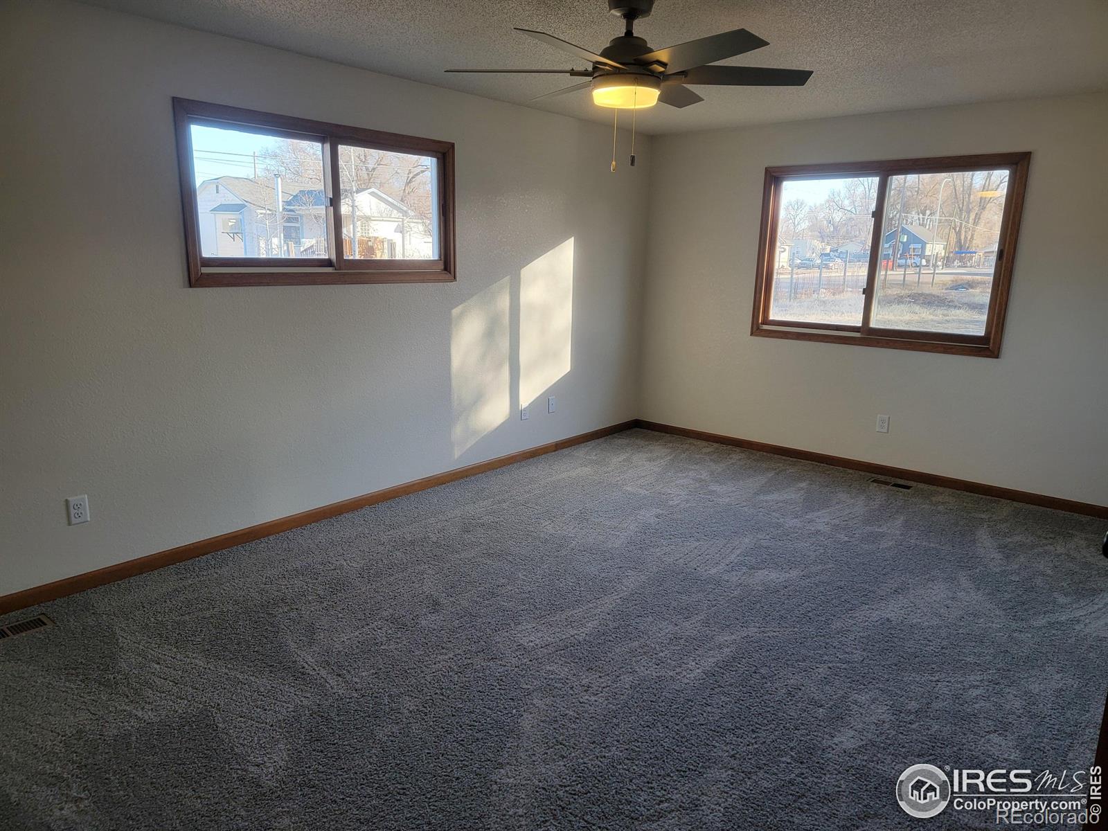 403 21st Avenue, Greeley, CO 80631, 3 Bedrooms Bedrooms, ,2 BathroomsBathrooms,Residential,For Sale,21st,RECIR1021509
