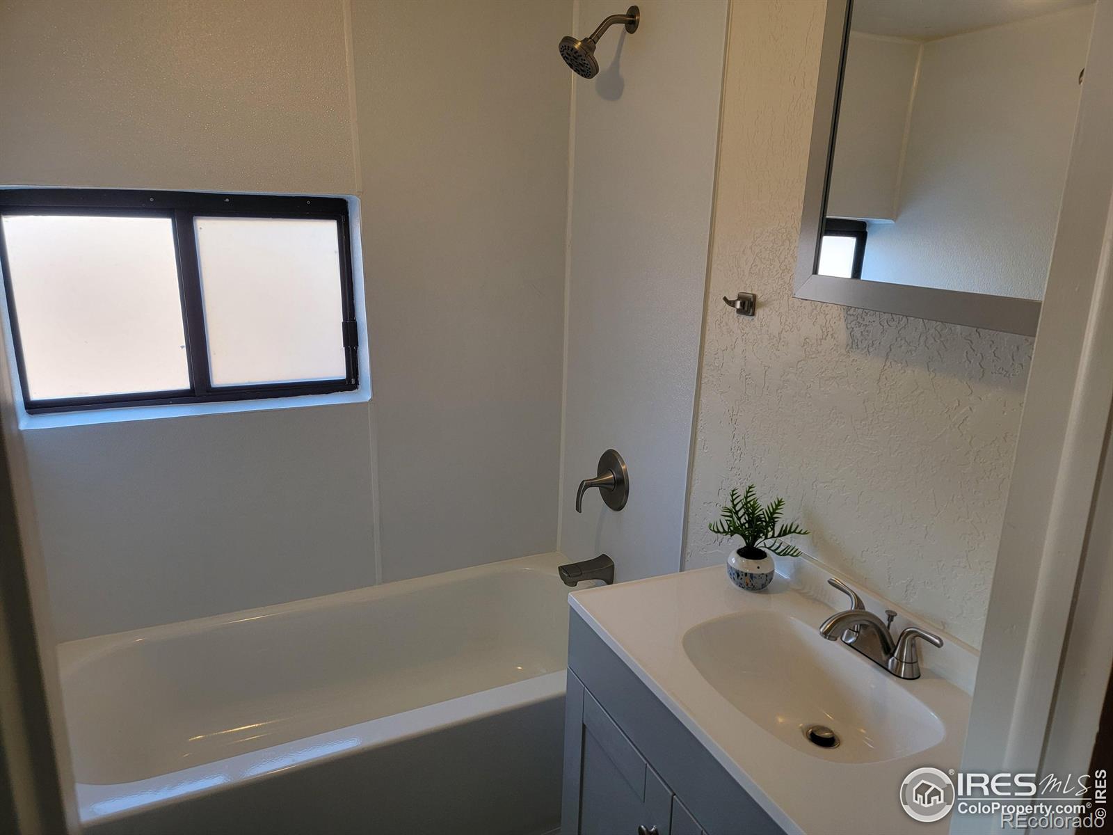 403 21st Avenue, Greeley, CO 80631, 3 Bedrooms Bedrooms, ,2 BathroomsBathrooms,Residential,For Sale,21st,RECIR1021509