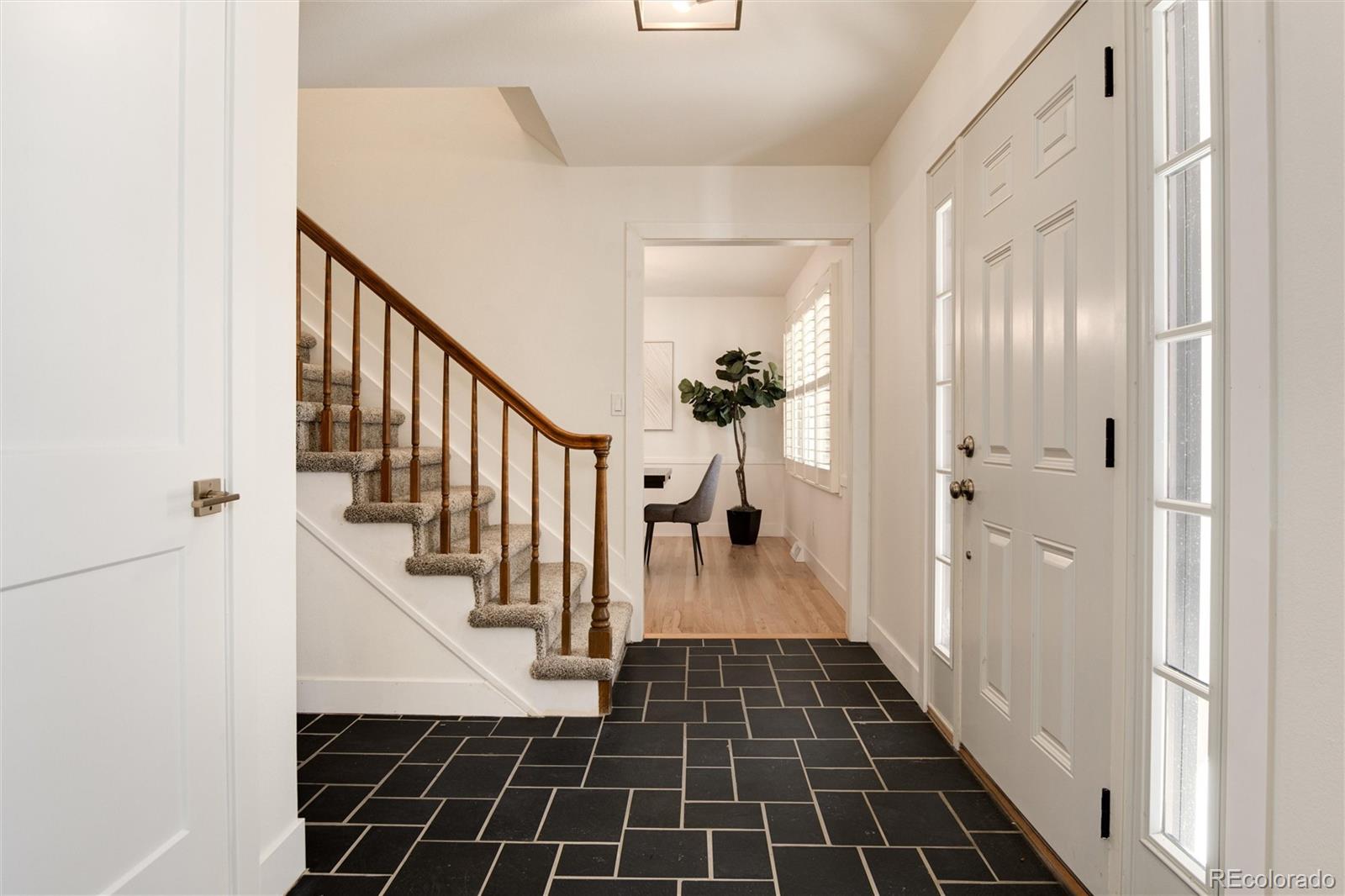 7024 Oneida Circle, Centennial, CO 80112, 5 Bedrooms Bedrooms, ,4 BathroomsBathrooms,Residential,For Sale,Oneida,REC5175044