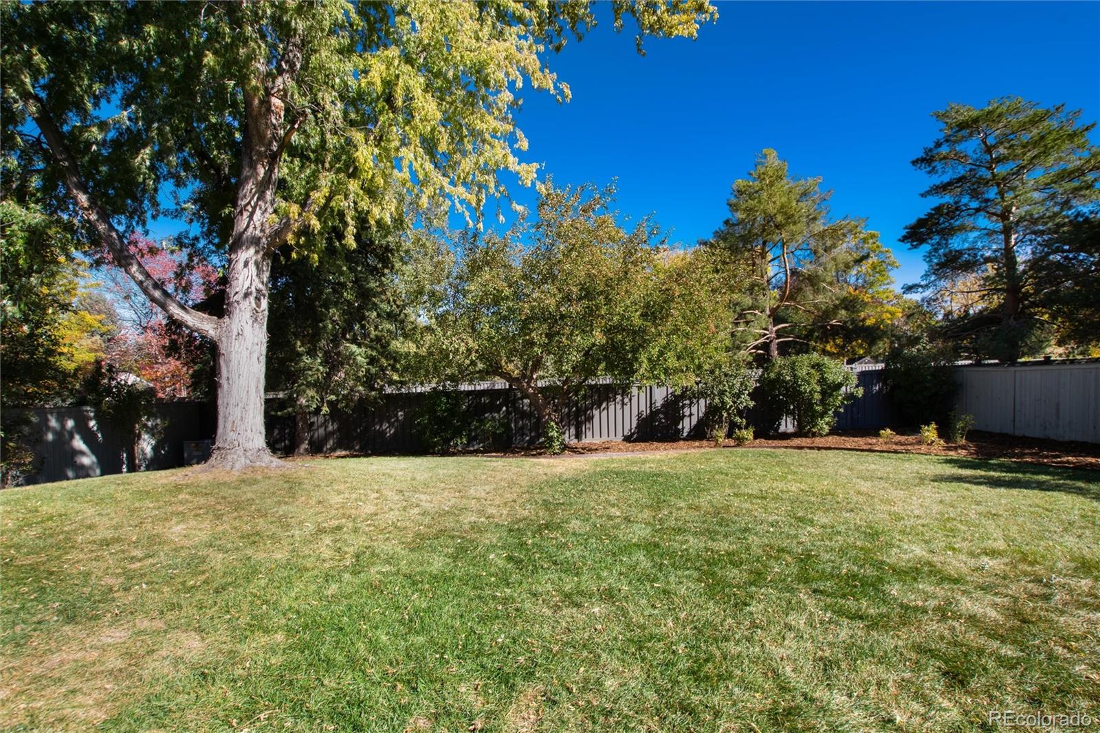 7024 Oneida Circle, Centennial, CO 80112, 5 Bedrooms Bedrooms, ,4 BathroomsBathrooms,Residential,For Sale,Oneida,REC5175044