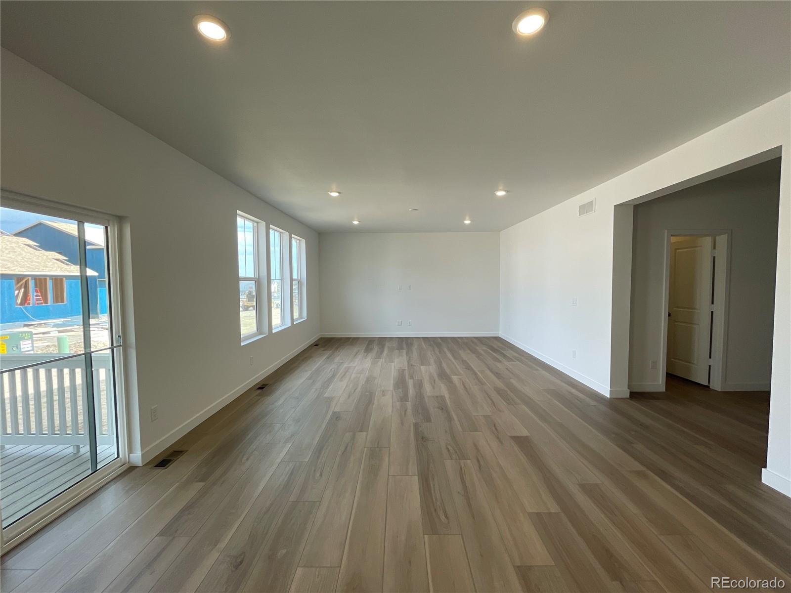 5525 Wisteria Avenue, Firestone, CO 80504, 5 Bedrooms Bedrooms, ,5 BathroomsBathrooms,Residential,For Sale,Wisteria,REC2393269