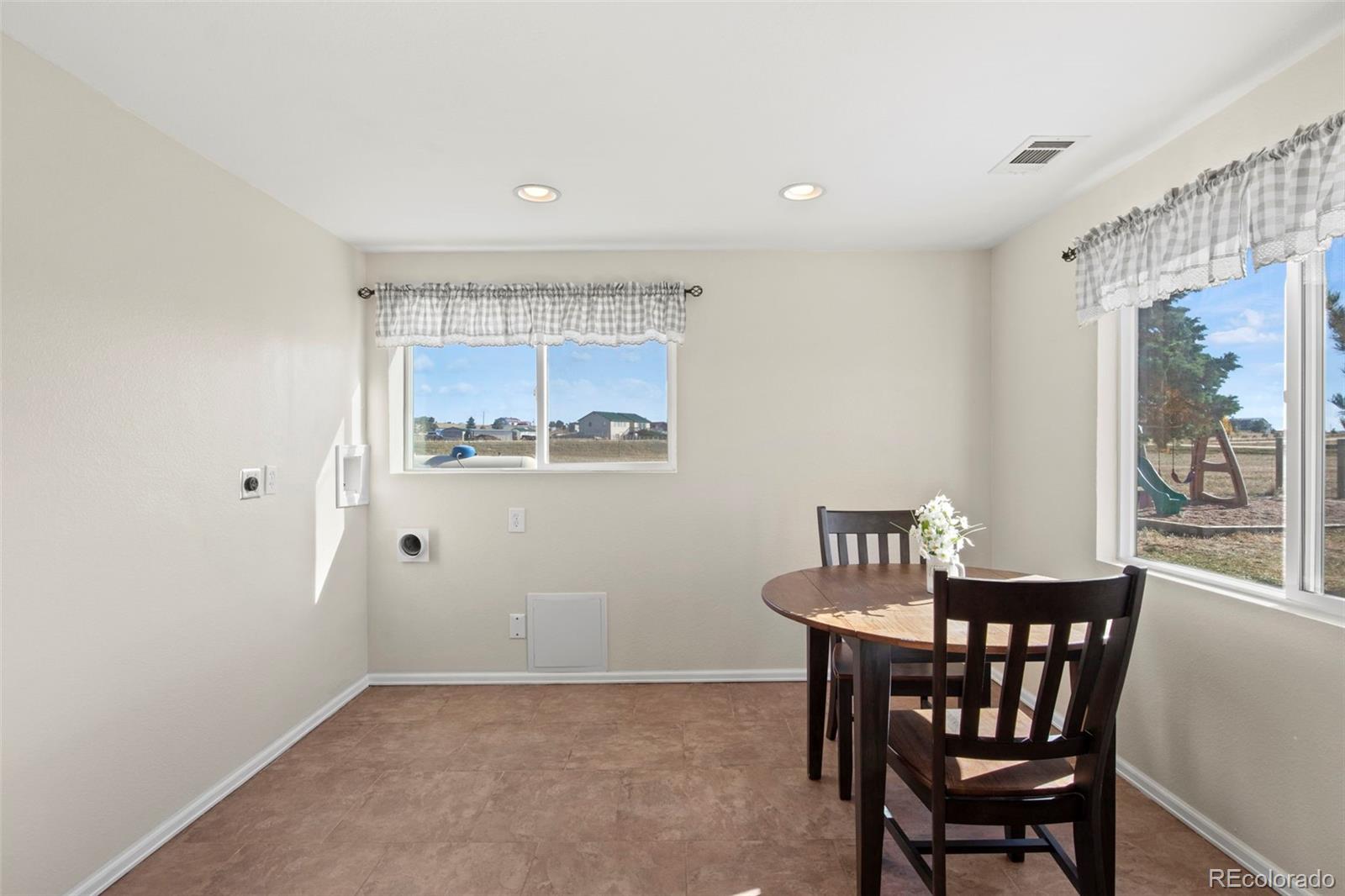 7253 Shenandoah Drive, Elizabeth, CO 80107, 3 Bedrooms Bedrooms, ,2 BathroomsBathrooms,Residential,For Sale,Shenandoah,REC5635041