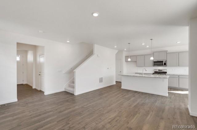 164 Uriah Street, Aurora, CO 80018, 4 Bedrooms Bedrooms, ,3 BathroomsBathrooms,Residential,For Sale,Uriah,REC8643008