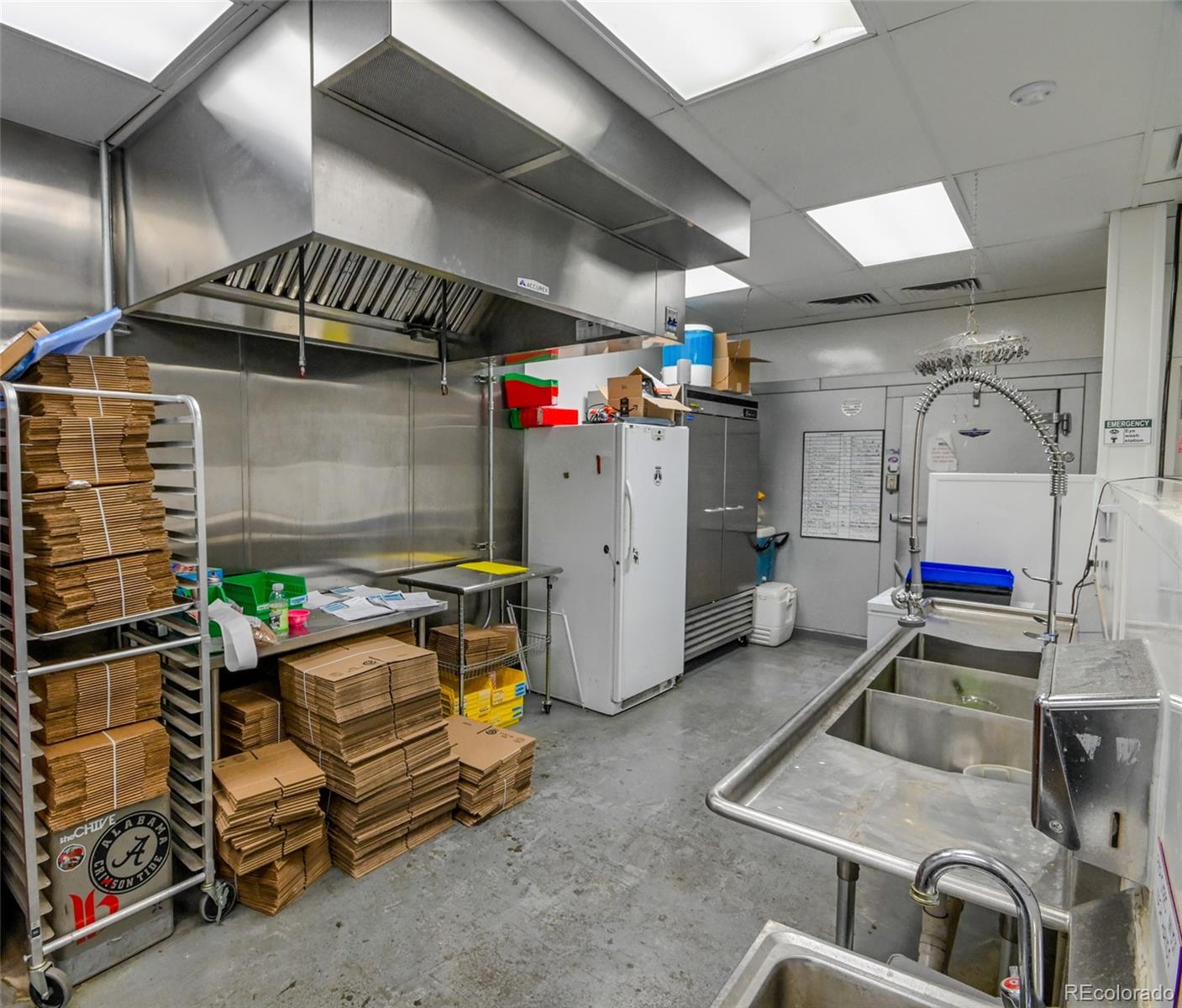 472 Laredo Street, Aurora, CO 80011, ,Commercial,For Sale,Pacifica Laredo,Laredo,REC7387097