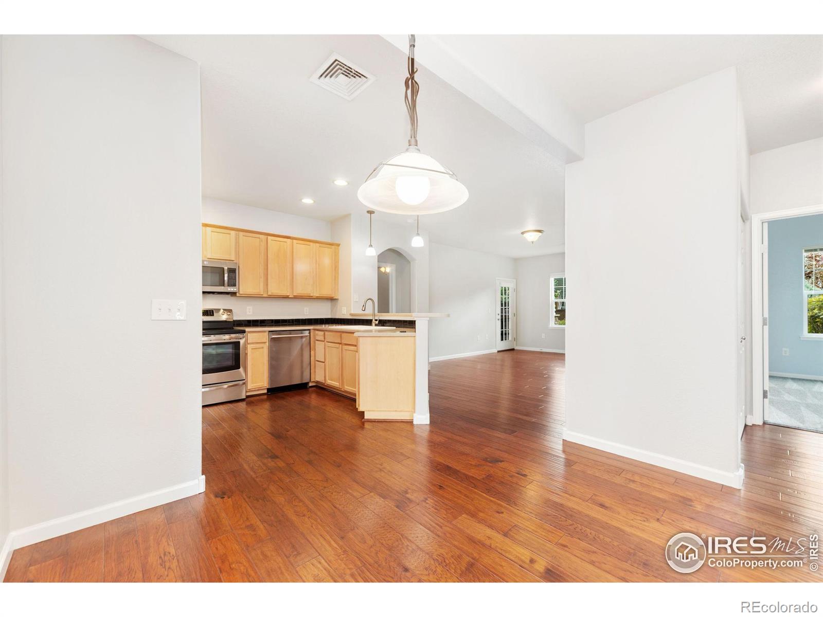 2121 Owens Avenue #103, Fort Collins, CO 80528, 2 Bedrooms Bedrooms, ,2 BathroomsBathrooms,Residential,For Sale,Owens,RECIR1021422