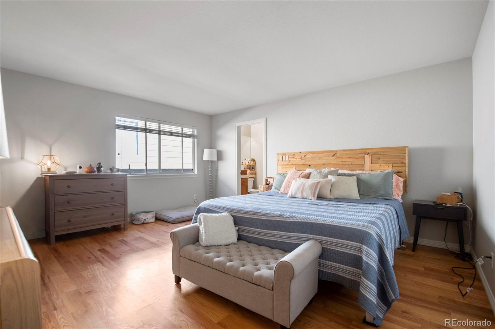 2061 Hyacinth Road, Highlands Ranch, CO 80129, 5 Bedrooms Bedrooms, ,5 BathroomsBathrooms,Residential,For Sale,Hyacinth,REC7103387