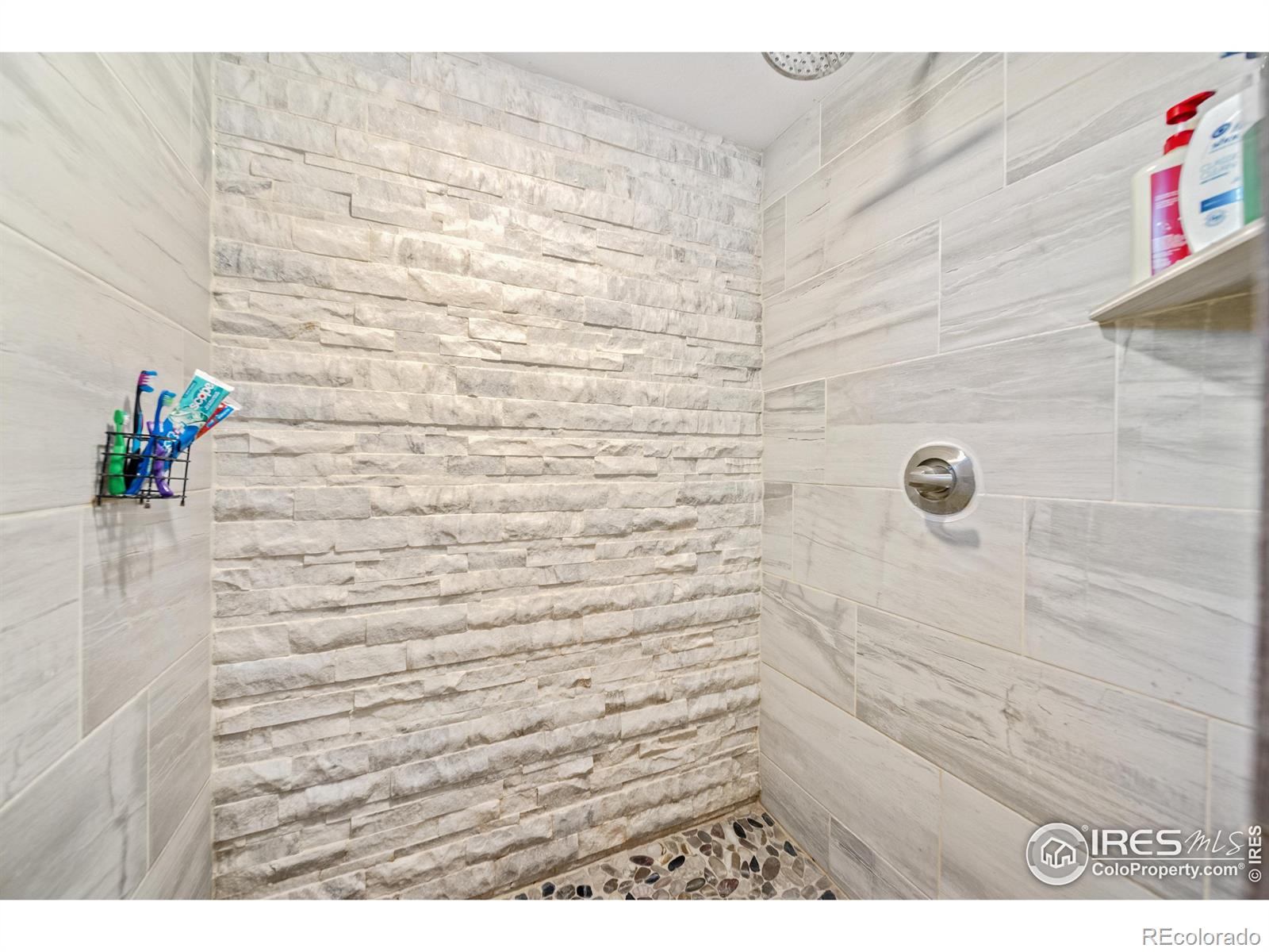 285 Gum Avenue, Akron, CO 80720, 5 Bedrooms Bedrooms, ,3 BathroomsBathrooms,Residential,For Sale,Gum,RECIR1021401