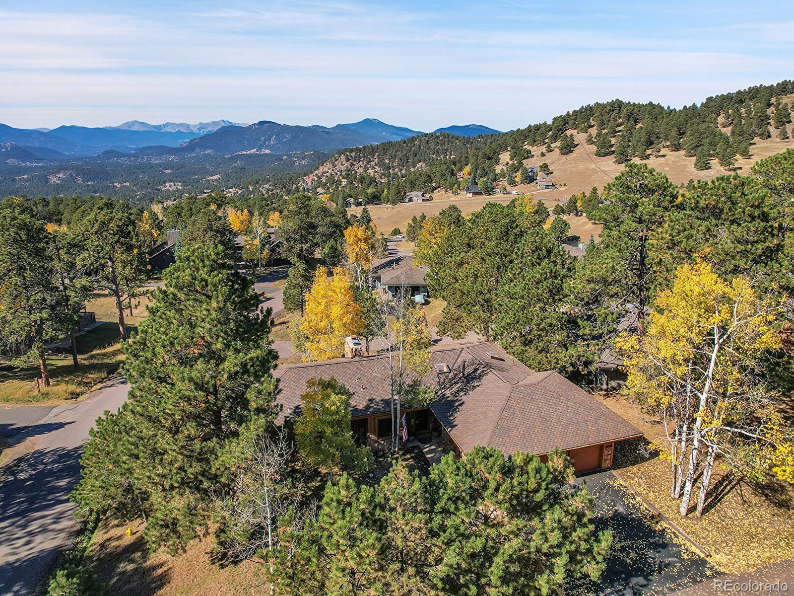1359 Pomegranate Lane, Golden, CO 80401, 4 Bedrooms Bedrooms, ,3 BathroomsBathrooms,Residential,For Sale,Pomegranate,REC4160298
