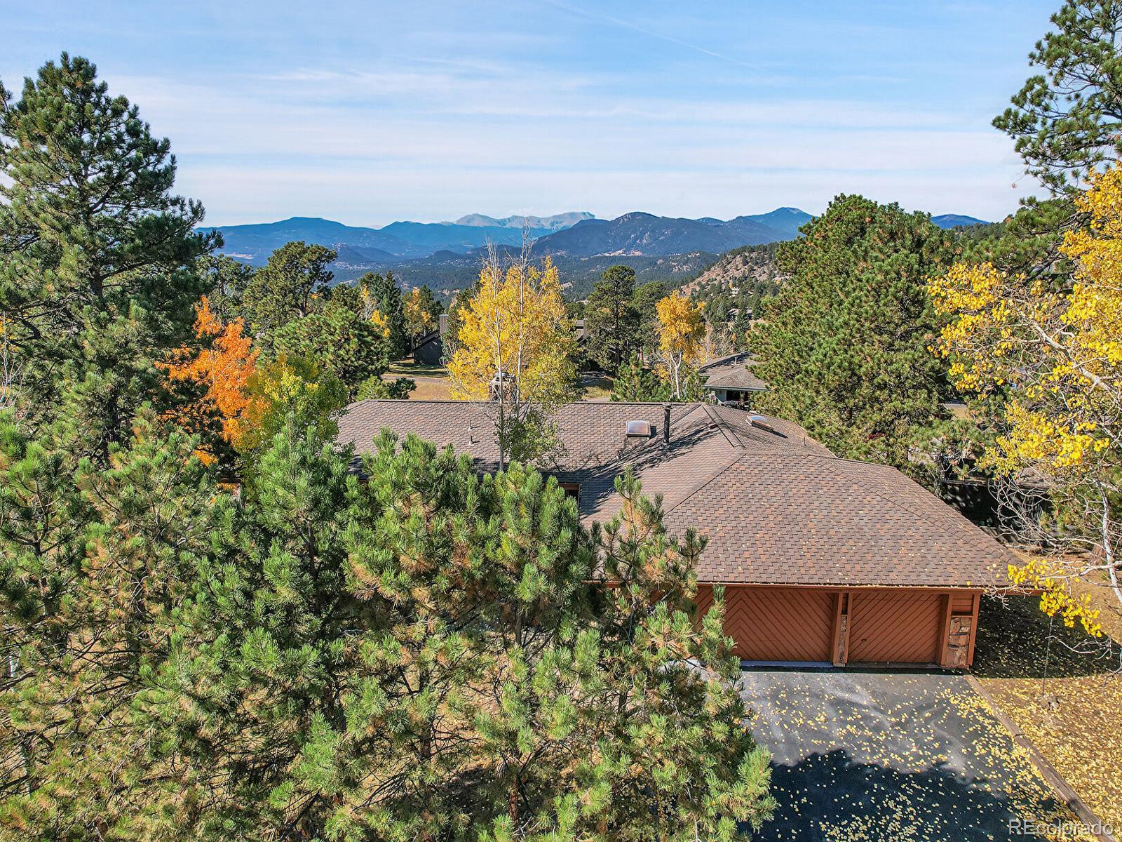 1359 Pomegranate Lane, Golden, CO 80401, 4 Bedrooms Bedrooms, ,3 BathroomsBathrooms,Residential,For Sale,Pomegranate,REC4160298