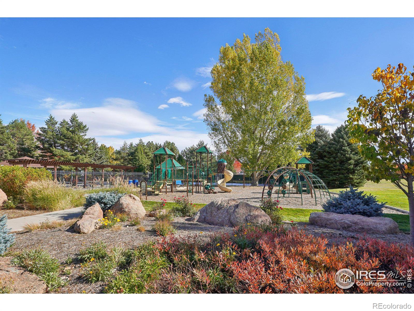 2535 Columbine Circle, Lafayette, CO 80026, 4 Bedrooms Bedrooms, ,3 BathroomsBathrooms,Residential,For Sale,Columbine,RECIR1021625