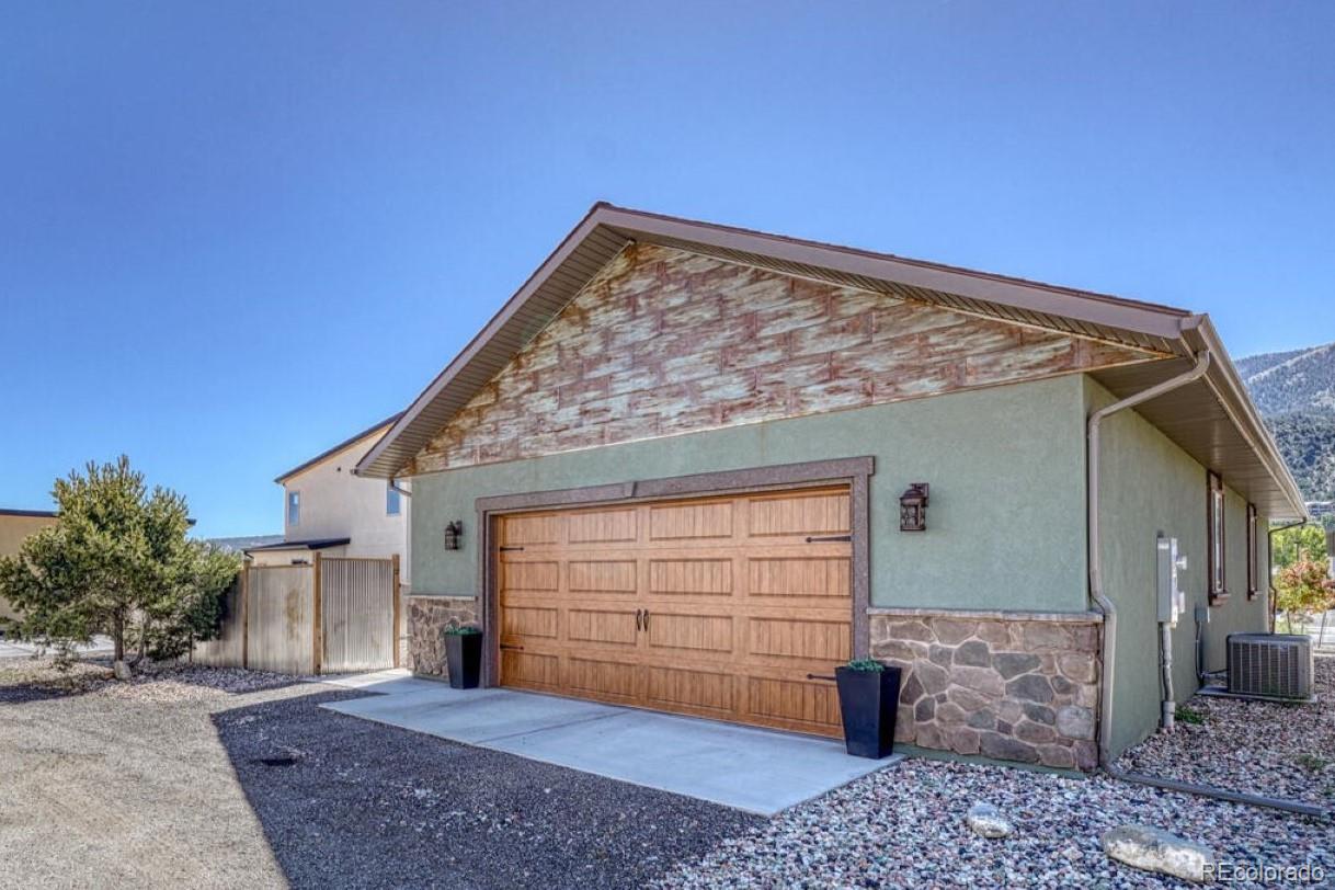 1124 E Poncha Avenue, Poncha Springs, CO 81242, 4 Bedrooms Bedrooms, ,2 BathroomsBathrooms,Residential,For Sale,Poncha,REC4068842