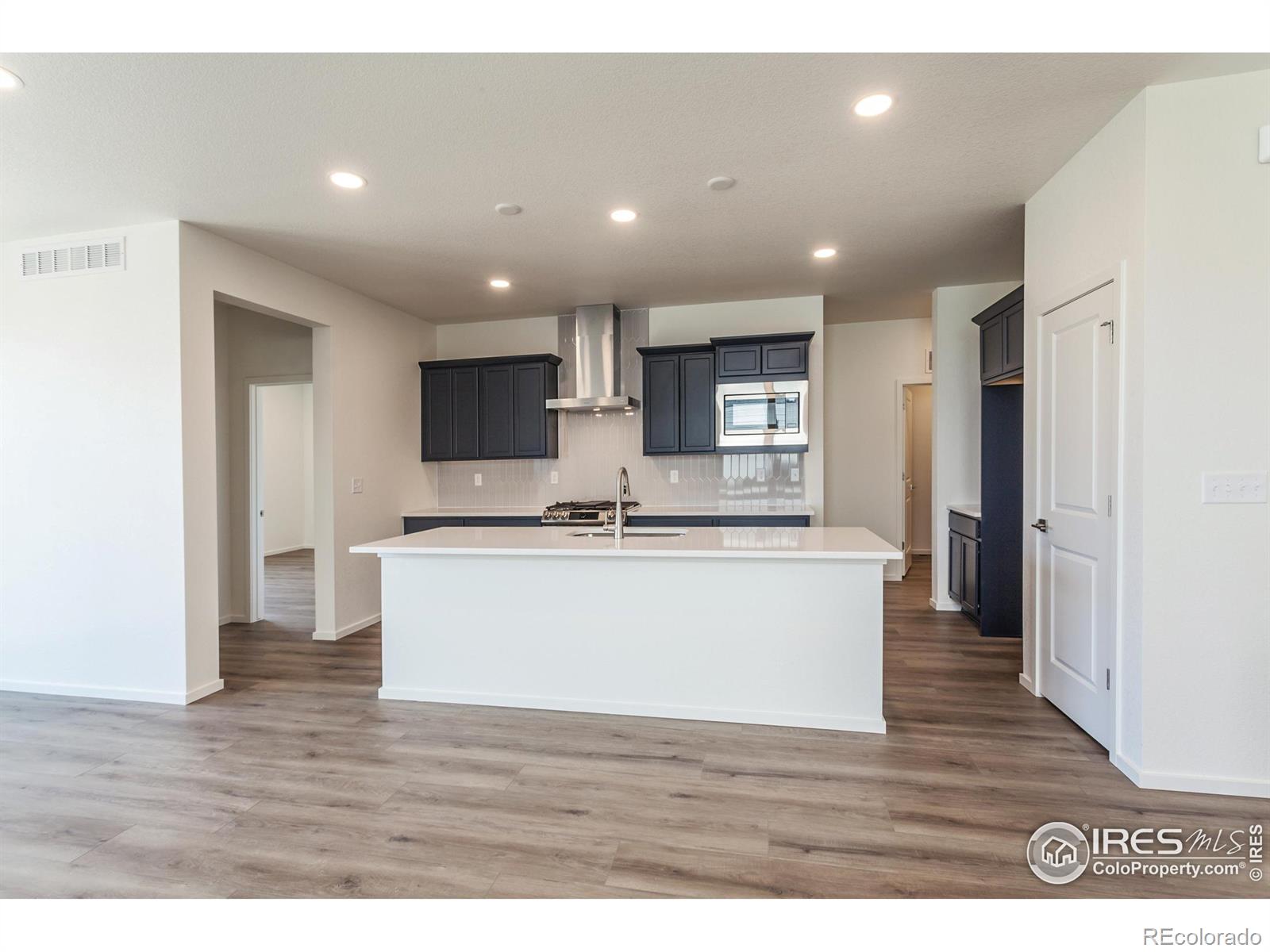 5338 Blainville Street, Timnath, CO 80547, 4 Bedrooms Bedrooms, ,3 BathroomsBathrooms,Residential,For Sale,Blainville,RECIR1021733