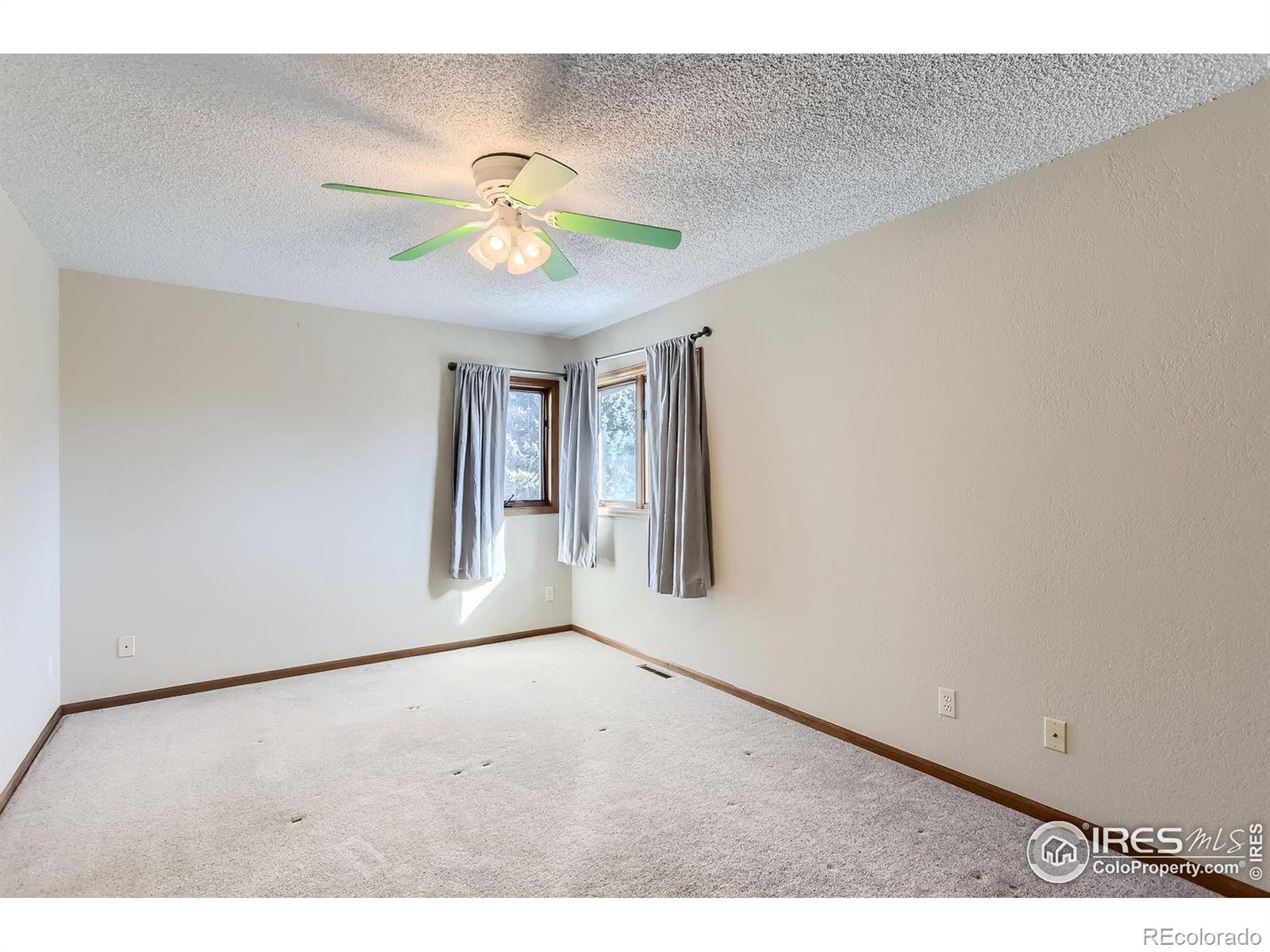 1219 Twin Peaks Circle, Longmont, CO 80503, 4 Bedrooms Bedrooms, ,3 BathroomsBathrooms,Residential,For Sale,Twin Peaks,RECIR1021616