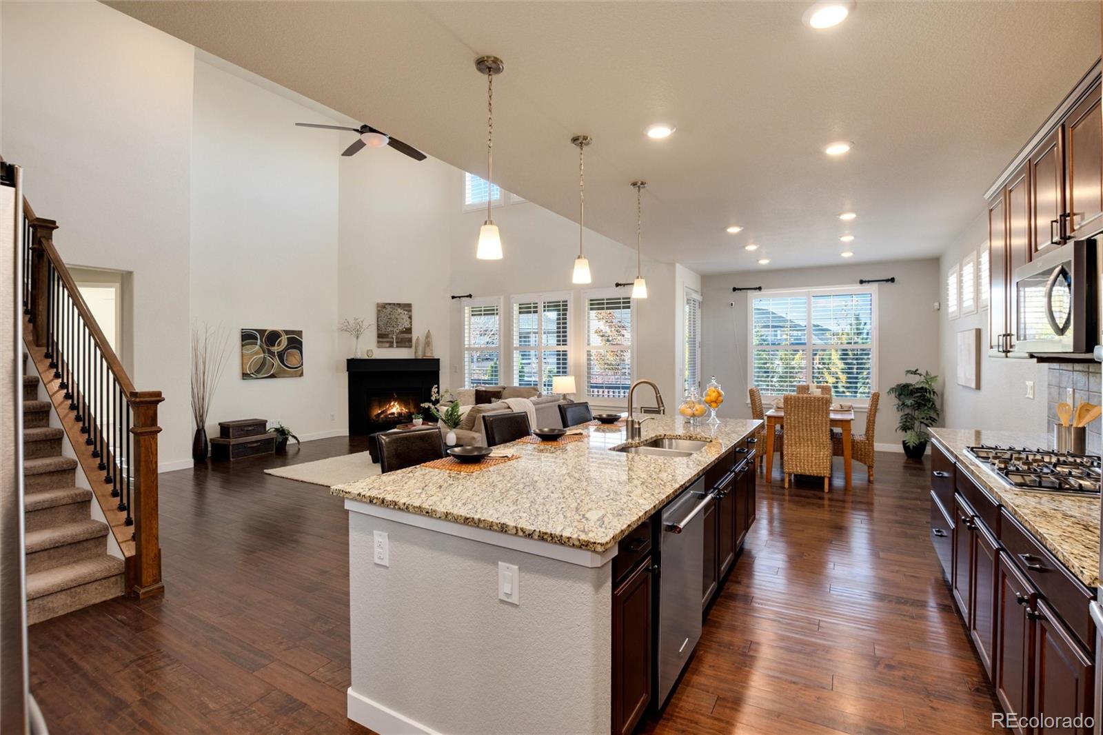 9575 Williamsburg Street, Littleton, CO 80125, 4 Bedrooms Bedrooms, ,3 BathroomsBathrooms,Residential,For Sale,Williamsburg,REC5893312