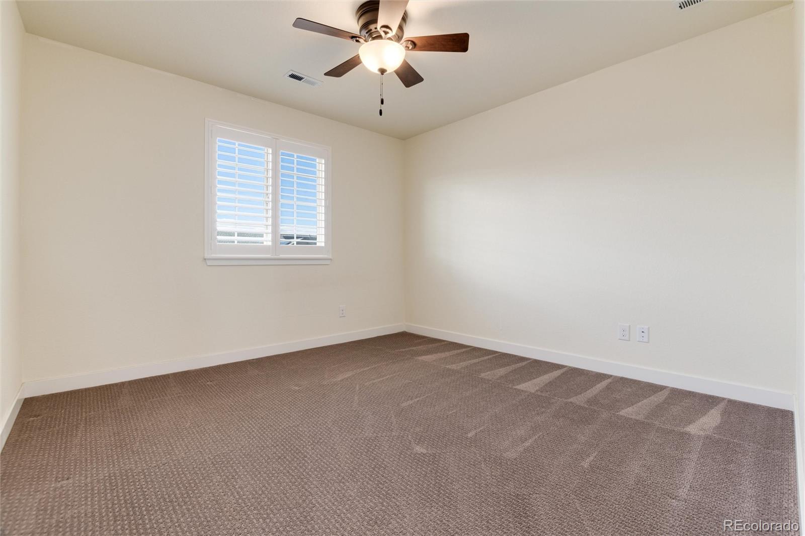 9575 Williamsburg Street, Littleton, CO 80125, 4 Bedrooms Bedrooms, ,3 BathroomsBathrooms,Residential,For Sale,Williamsburg,REC5893312