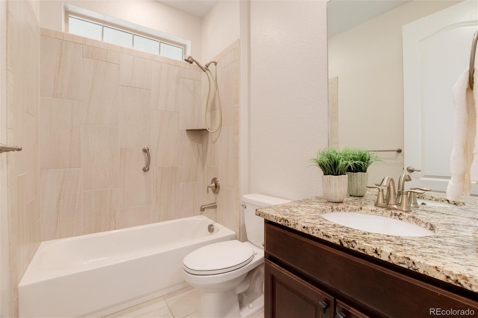 9575 Williamsburg Street, Littleton, CO 80125, 4 Bedrooms Bedrooms, ,3 BathroomsBathrooms,Residential,For Sale,Williamsburg,REC5893312