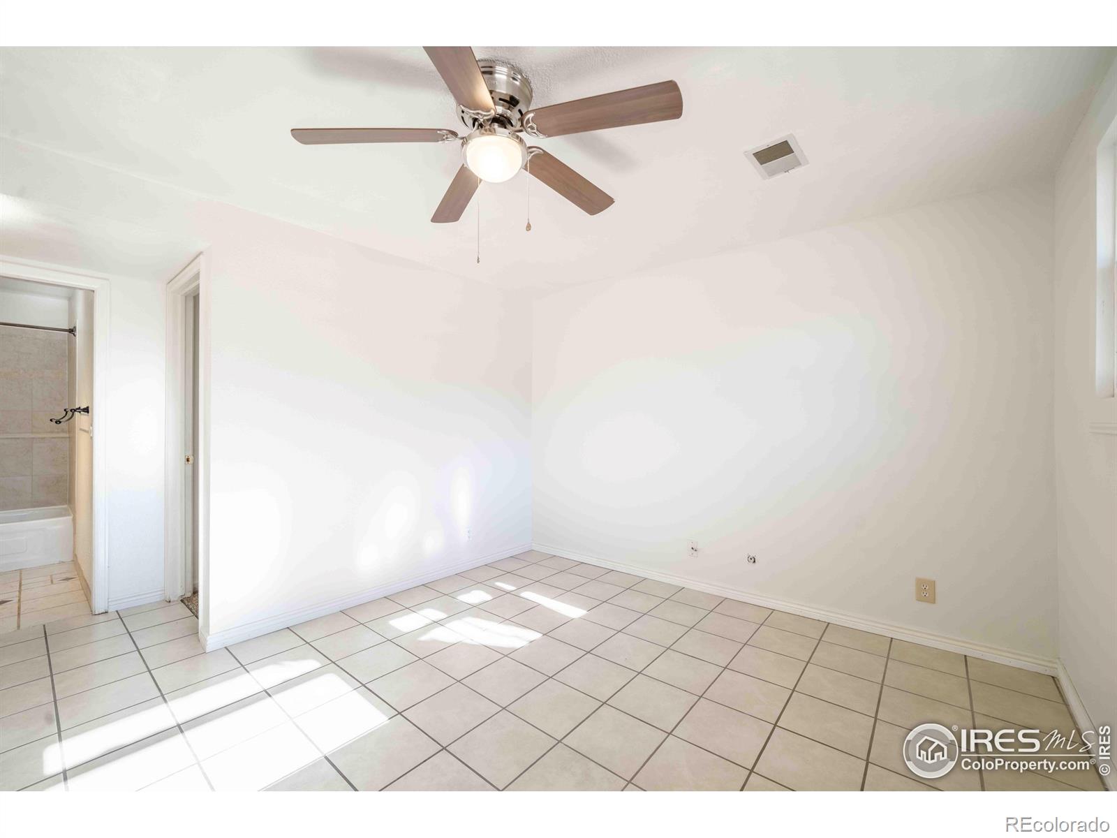 2128 Wedgewood Court, Greeley, CO 80631, 3 Bedrooms Bedrooms, ,2 BathroomsBathrooms,Residential,For Sale,Wedgewood,RECIR1021604