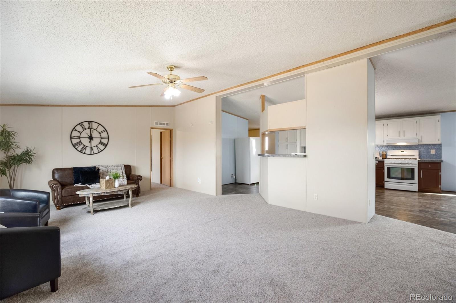 1376 B Street, Penrose, CO 81240, 3 Bedrooms Bedrooms, ,2 BathroomsBathrooms,Residential,For Sale,B,REC1994763