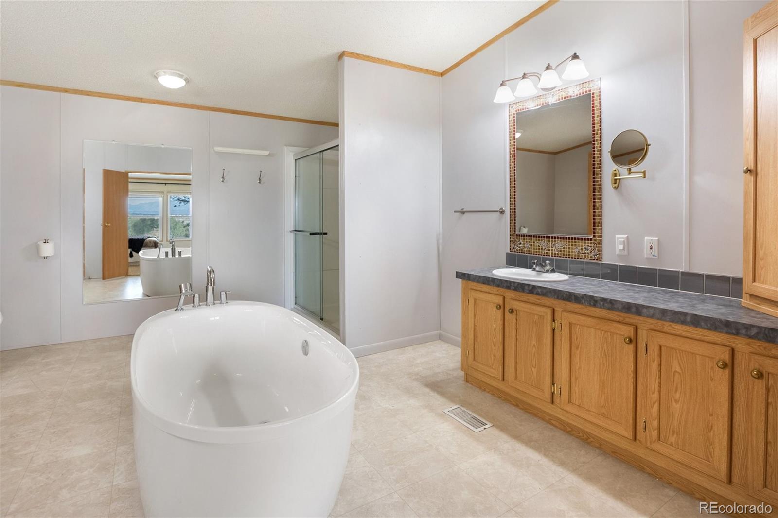 1376 B Street, Penrose, CO 81240, 3 Bedrooms Bedrooms, ,2 BathroomsBathrooms,Residential,For Sale,B,REC1994763