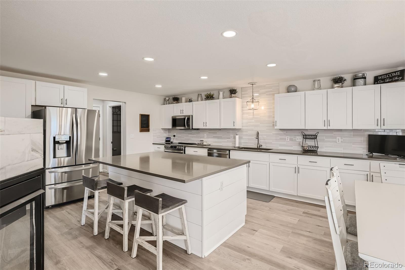 6187 Wescroft Avenue, Castle Rock, CO 80104, 3 Bedrooms Bedrooms, ,3 BathroomsBathrooms,Residential,For Sale,Wescroft,REC4562206