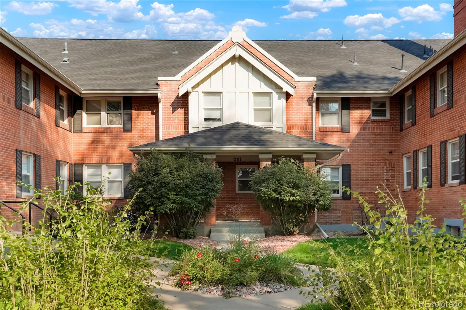 201 E South 1st Street, Johnstown, CO 80534, ,Commercial,For Sale,Johnstown Manor Apartments,South 1st,REC7942349