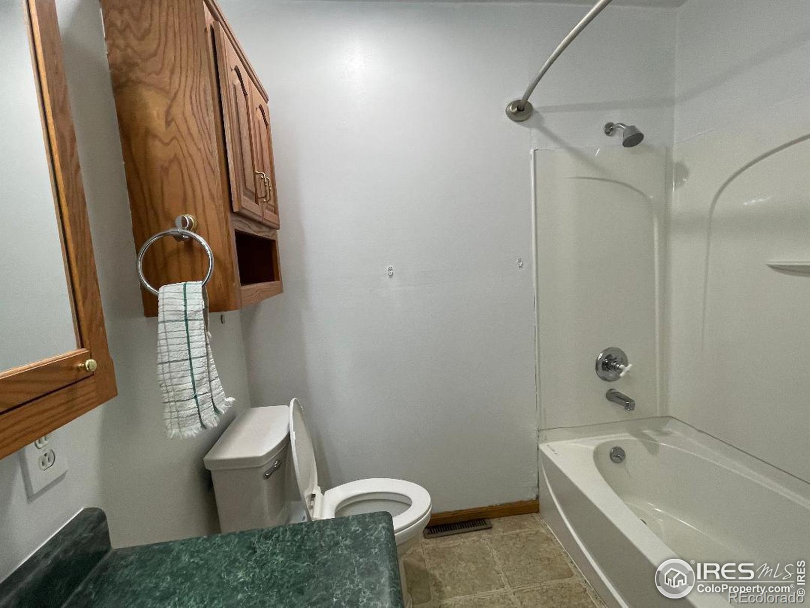 2713 19th St Rd, Greeley, CO 80634, 6 Bedrooms Bedrooms, ,3 BathroomsBathrooms,Residential,For Sale,19th,RECIR1021798