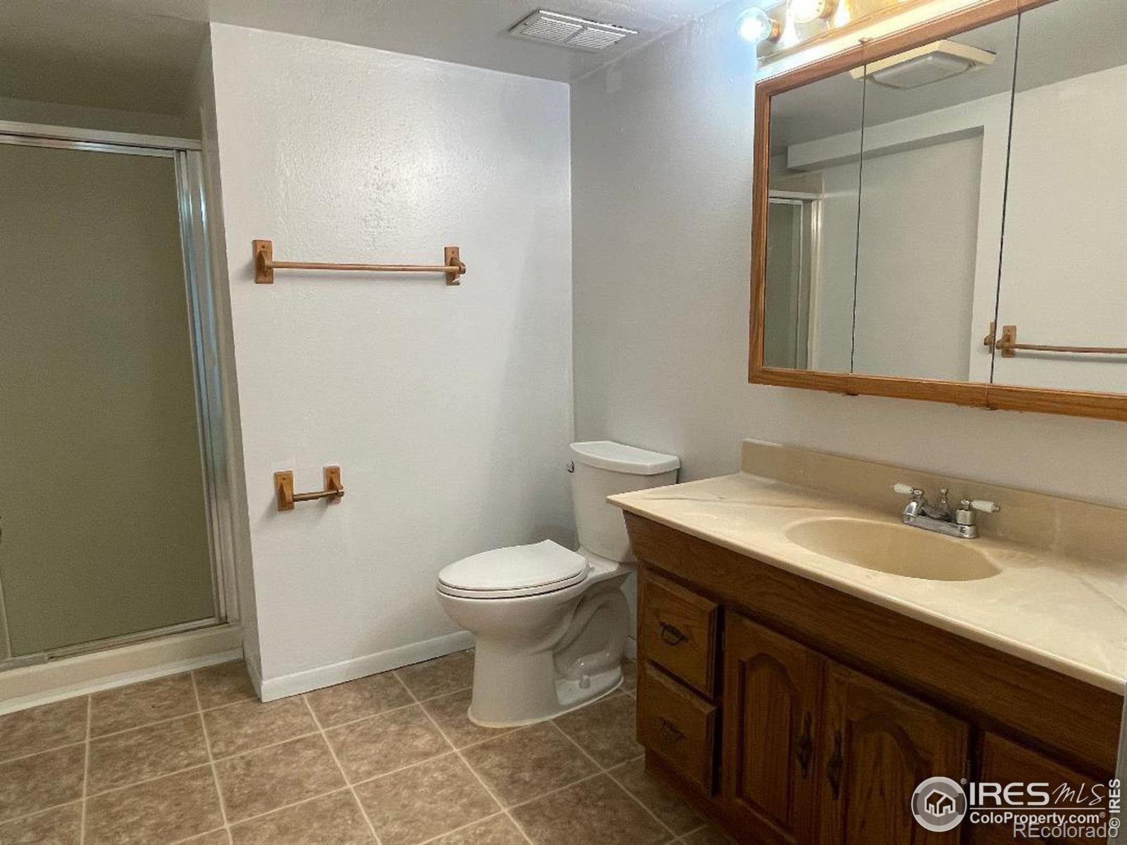 2713 19th St Rd, Greeley, CO 80634, 6 Bedrooms Bedrooms, ,3 BathroomsBathrooms,Residential,For Sale,19th,RECIR1021798
