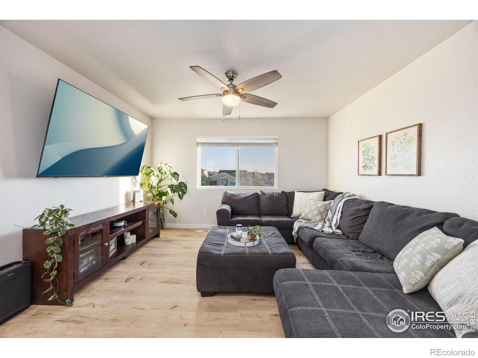 913 24th St Rd, Greeley, CO 80631, 3 Bedrooms Bedrooms, ,2 BathroomsBathrooms,Residential,For Sale,24th,RECIR1021754