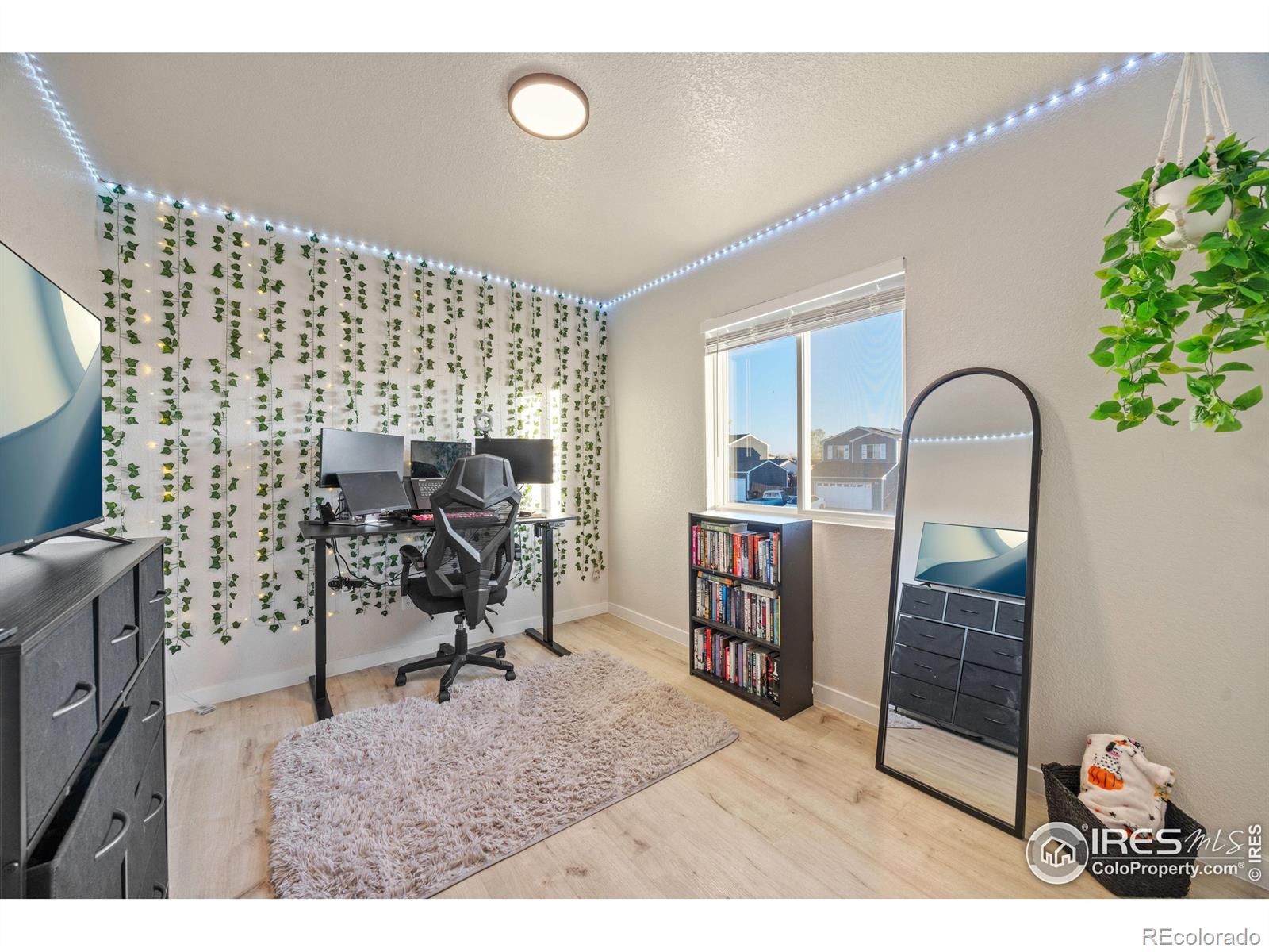 913 24th St Rd, Greeley, CO 80631, 3 Bedrooms Bedrooms, ,2 BathroomsBathrooms,Residential,For Sale,24th,RECIR1021754