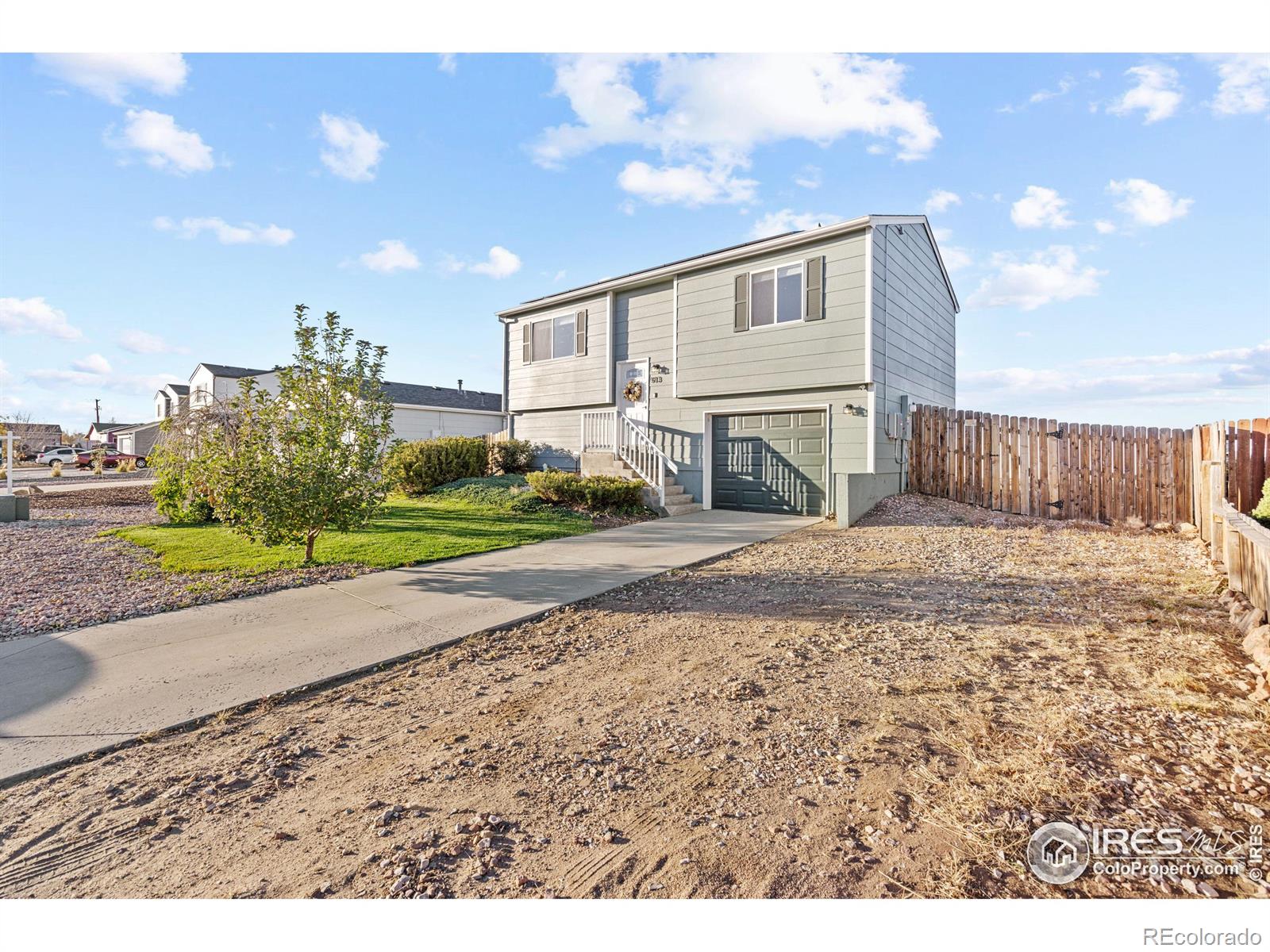 913 24th St Rd, Greeley, CO 80631, 3 Bedrooms Bedrooms, ,2 BathroomsBathrooms,Residential,For Sale,24th,RECIR1021754