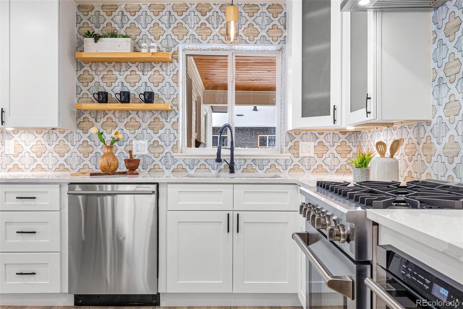 660 Elmhurst Place, Broomfield, CO 80020, 5 Bedrooms Bedrooms, ,3 BathroomsBathrooms,Residential,For Sale,Elmhurst,REC4422648