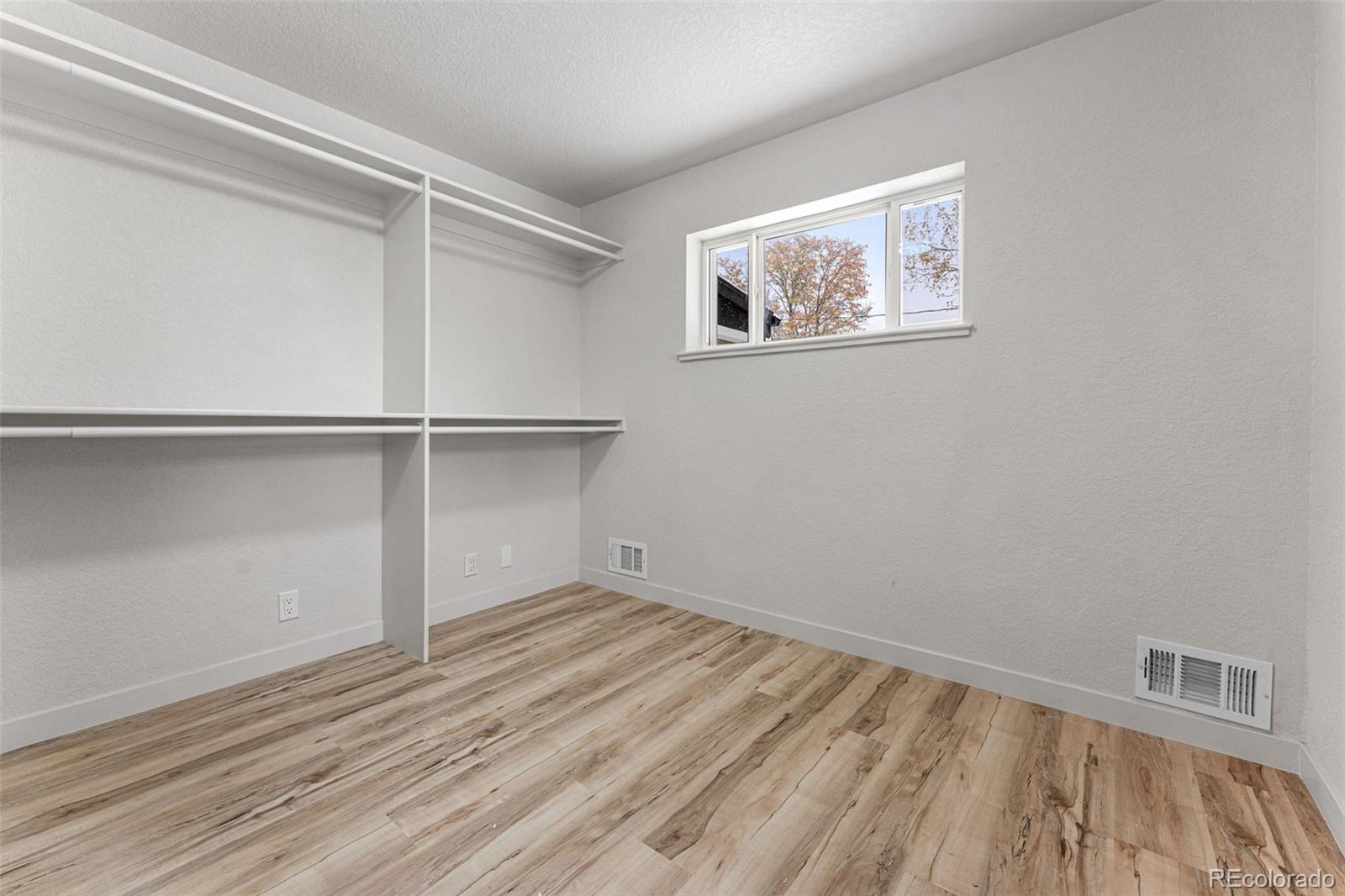 660 Elmhurst Place, Broomfield, CO 80020, 5 Bedrooms Bedrooms, ,3 BathroomsBathrooms,Residential,For Sale,Elmhurst,REC4422648