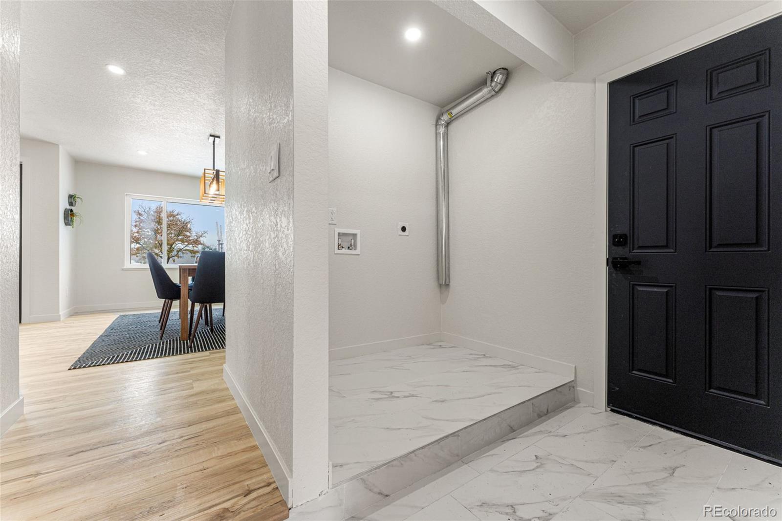 660 Elmhurst Place, Broomfield, CO 80020, 5 Bedrooms Bedrooms, ,3 BathroomsBathrooms,Residential,For Sale,Elmhurst,REC4422648