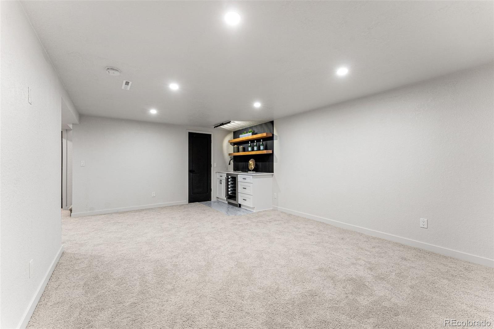 660 Elmhurst Place, Broomfield, CO 80020, 5 Bedrooms Bedrooms, ,3 BathroomsBathrooms,Residential,For Sale,Elmhurst,REC4422648