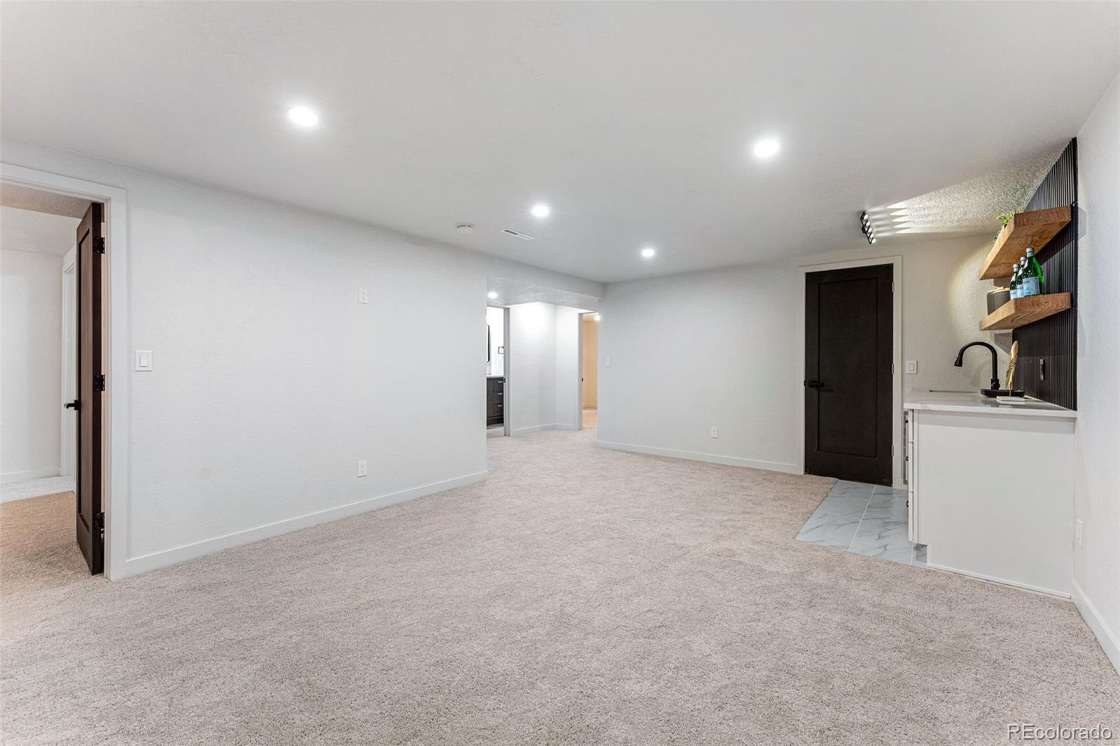 660 Elmhurst Place, Broomfield, CO 80020, 5 Bedrooms Bedrooms, ,3 BathroomsBathrooms,Residential,For Sale,Elmhurst,REC4422648