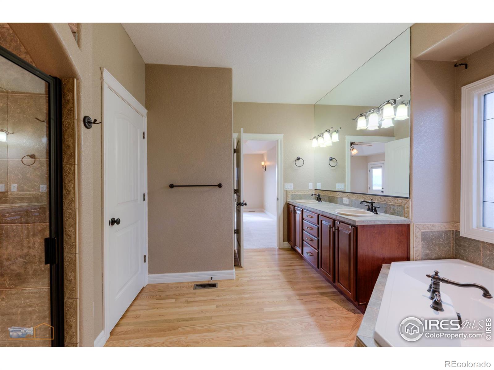 420 Peregrine Point, Eaton, CO 80615, 3 Bedrooms Bedrooms, ,3 BathroomsBathrooms,Residential,For Sale,Peregrine,RECIR1021748