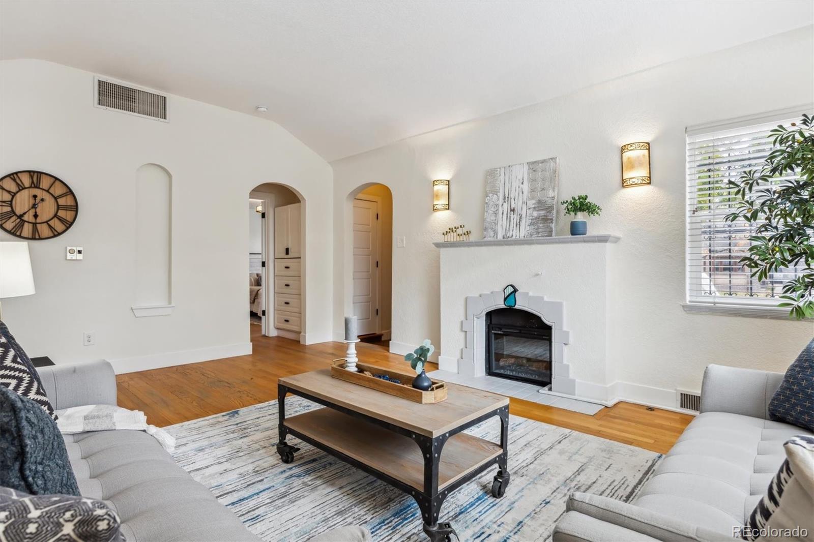 1565 Hudson Street, Denver, CO 80220, 5 Bedrooms Bedrooms, ,4 BathroomsBathrooms,Residential,For Sale,Hudson,REC9355241