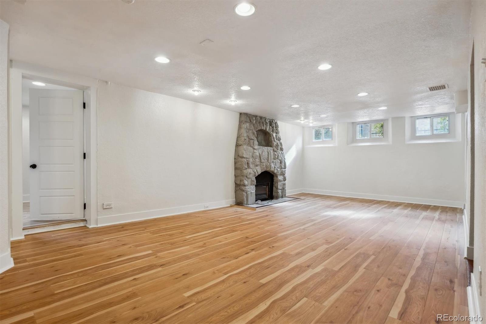 1565 Hudson Street, Denver, CO 80220, 5 Bedrooms Bedrooms, ,4 BathroomsBathrooms,Residential,For Sale,Hudson,REC9355241