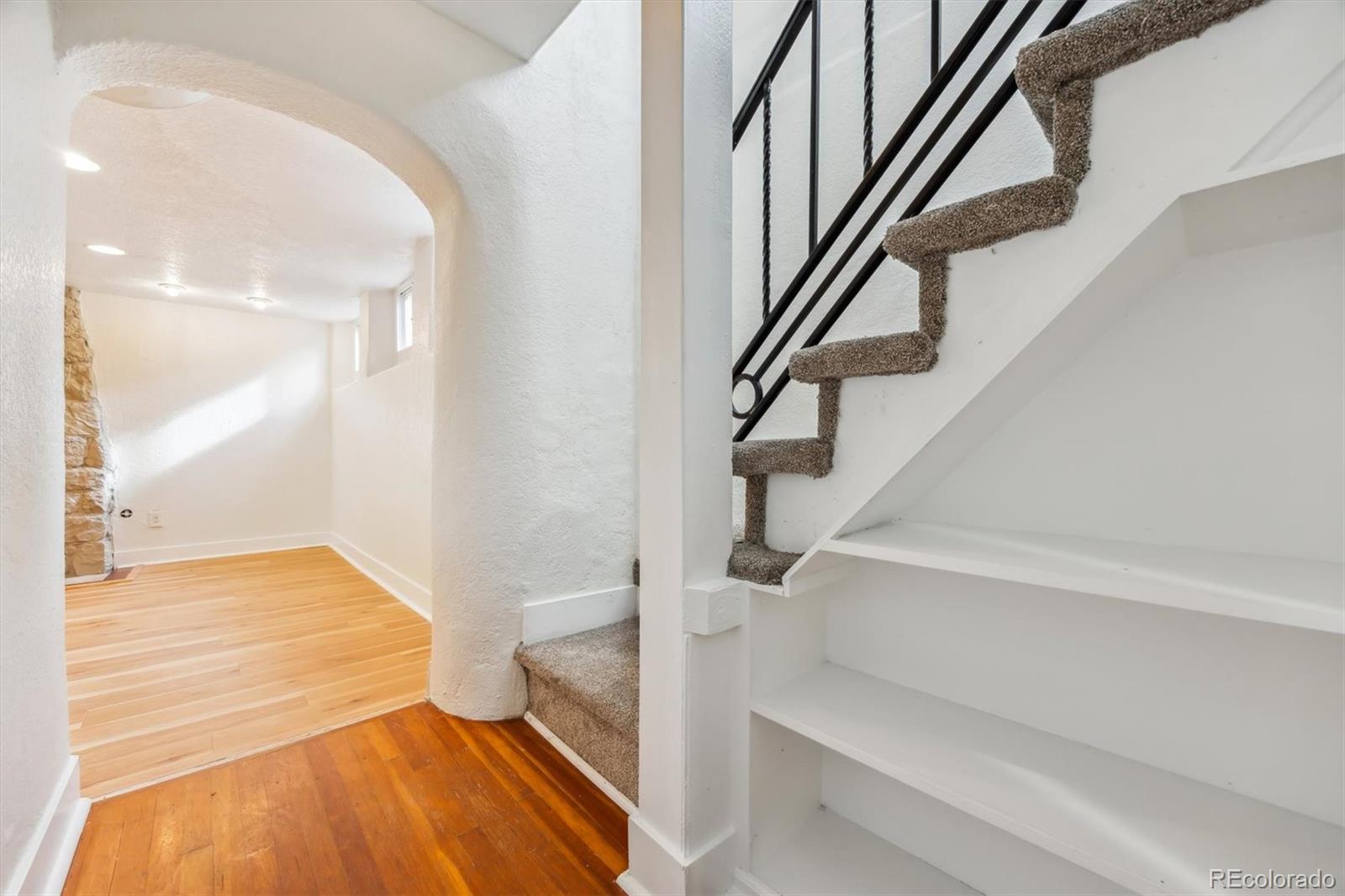 1565 Hudson Street, Denver, CO 80220, 5 Bedrooms Bedrooms, ,4 BathroomsBathrooms,Residential,For Sale,Hudson,REC9355241