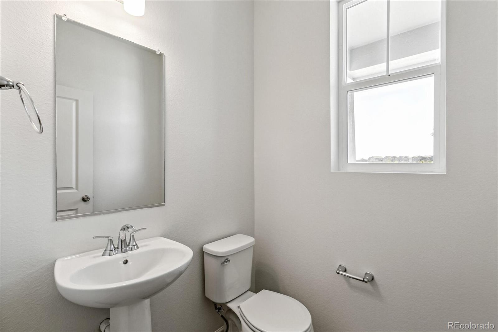 11045 Ursula Street, Commerce City, CO 80022, 3 Bedrooms Bedrooms, ,3 BathroomsBathrooms,Residential,For Sale,Ursula,REC4371895