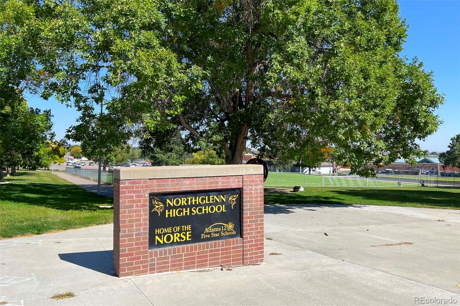 1080 103rd Avenue, Northglenn, CO 80260, 5 Bedrooms Bedrooms, ,3 BathroomsBathrooms,Residential,For Sale,103rd,REC1635485