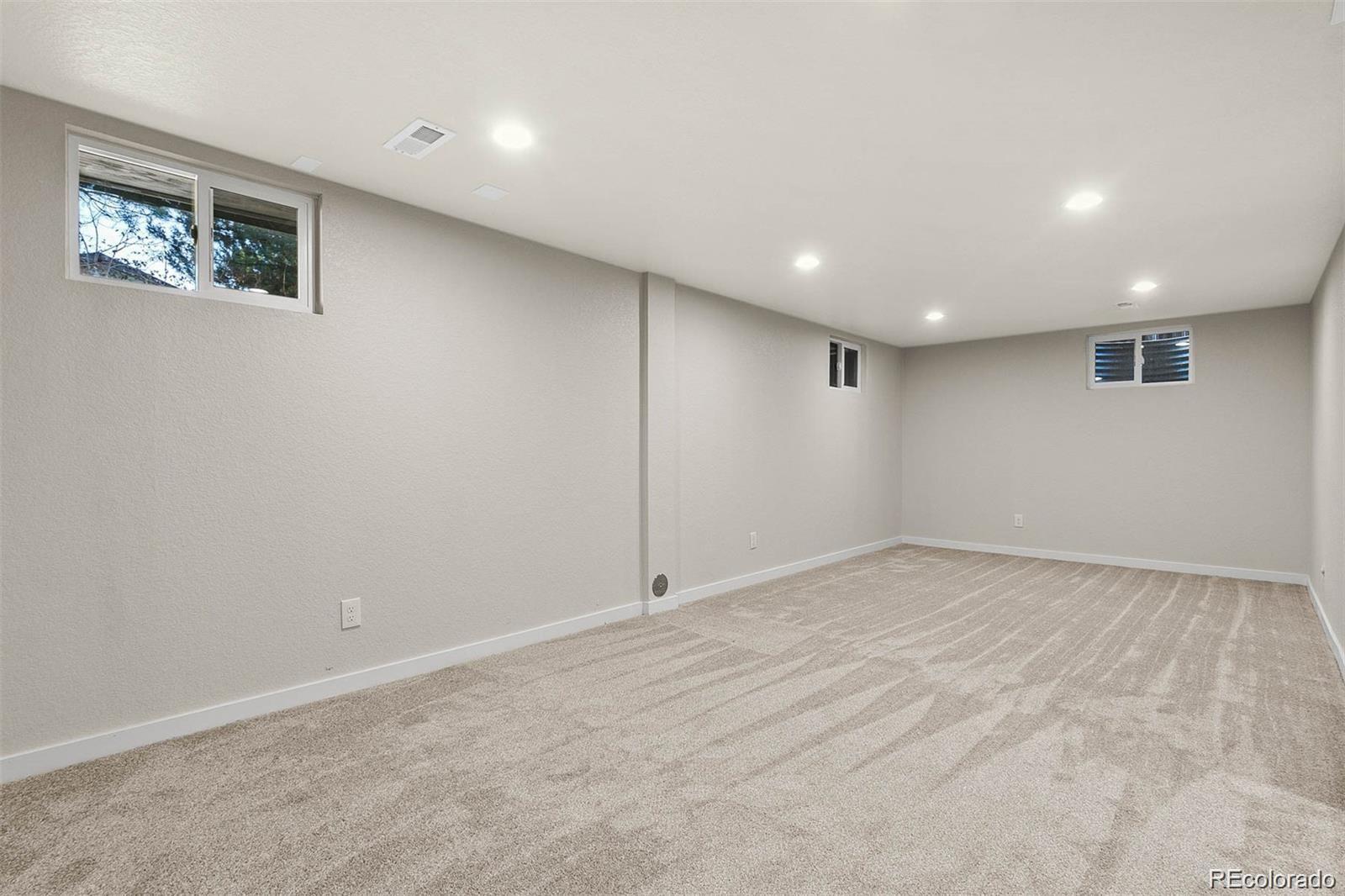 7782 Nassau Avenue, Denver, CO 80237, 4 Bedrooms Bedrooms, ,4 BathroomsBathrooms,Rental,For Rent,Nassau,REC7206557