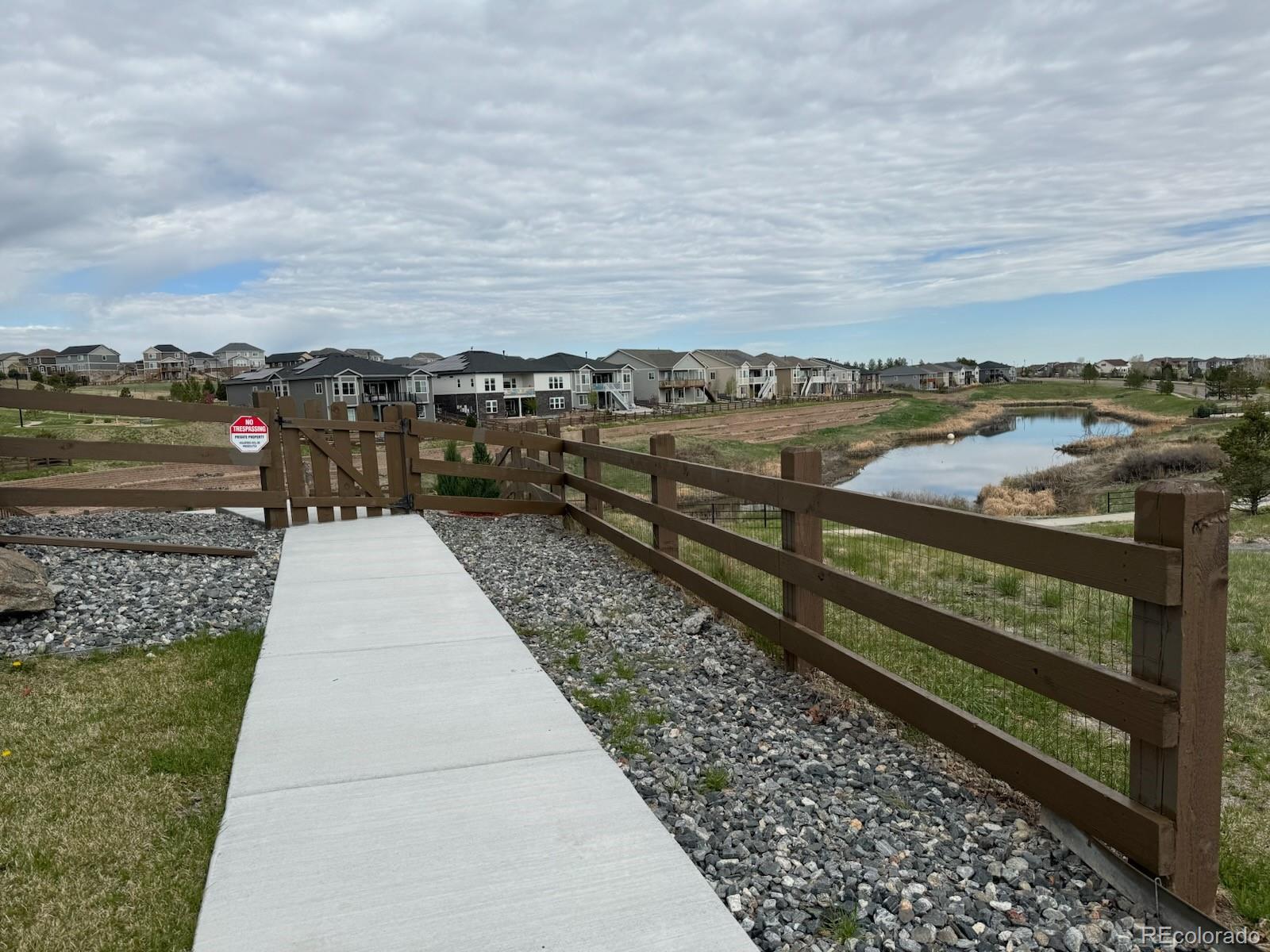 7215 Robertsdale Way, Aurora, CO 80016, 5 Bedrooms Bedrooms, ,5 BathroomsBathrooms,Residential,For Sale,Robertsdale,REC7294119