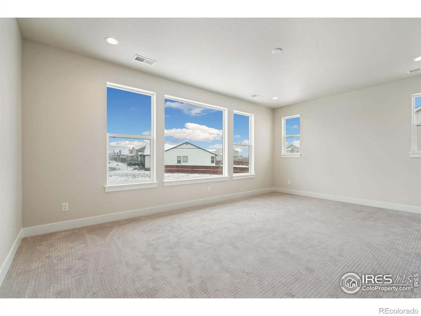 1725 Lucent Court, Windsor, CO 80550, 5 Bedrooms Bedrooms, ,4 BathroomsBathrooms,Residential,For Sale,Lucent,RECIR1022090