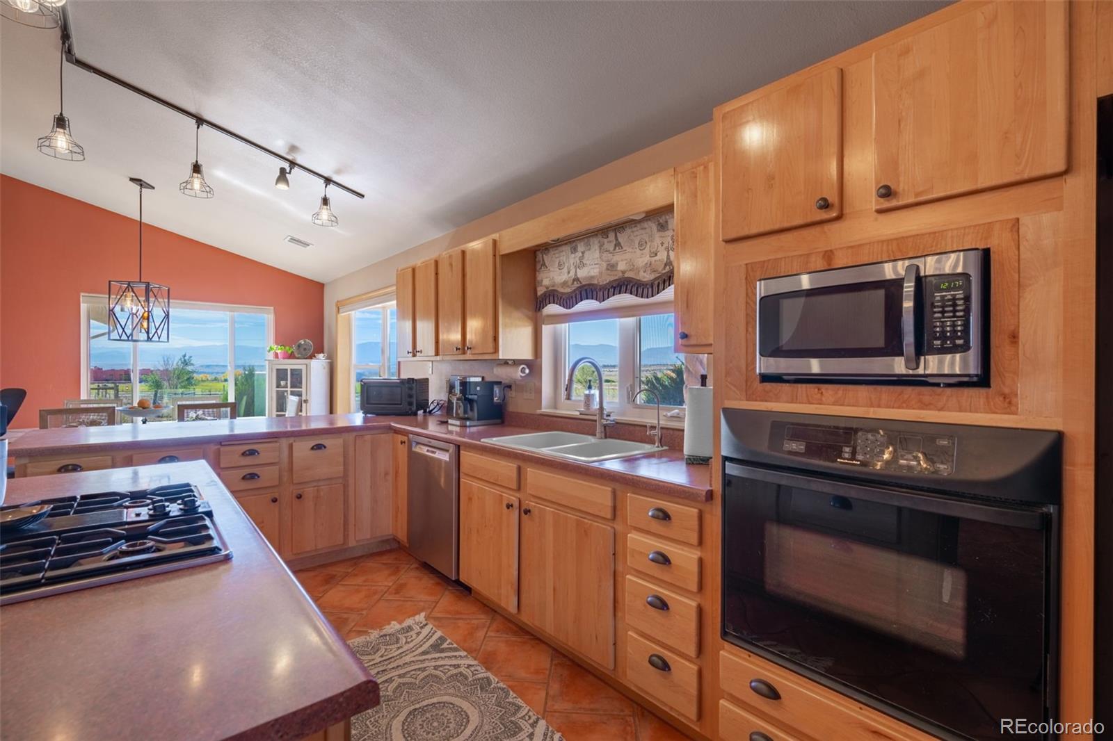 39 5th Street, Penrose, CO 81240, 4 Bedrooms Bedrooms, ,2 BathroomsBathrooms,Residential,For Sale,5th,REC7968172