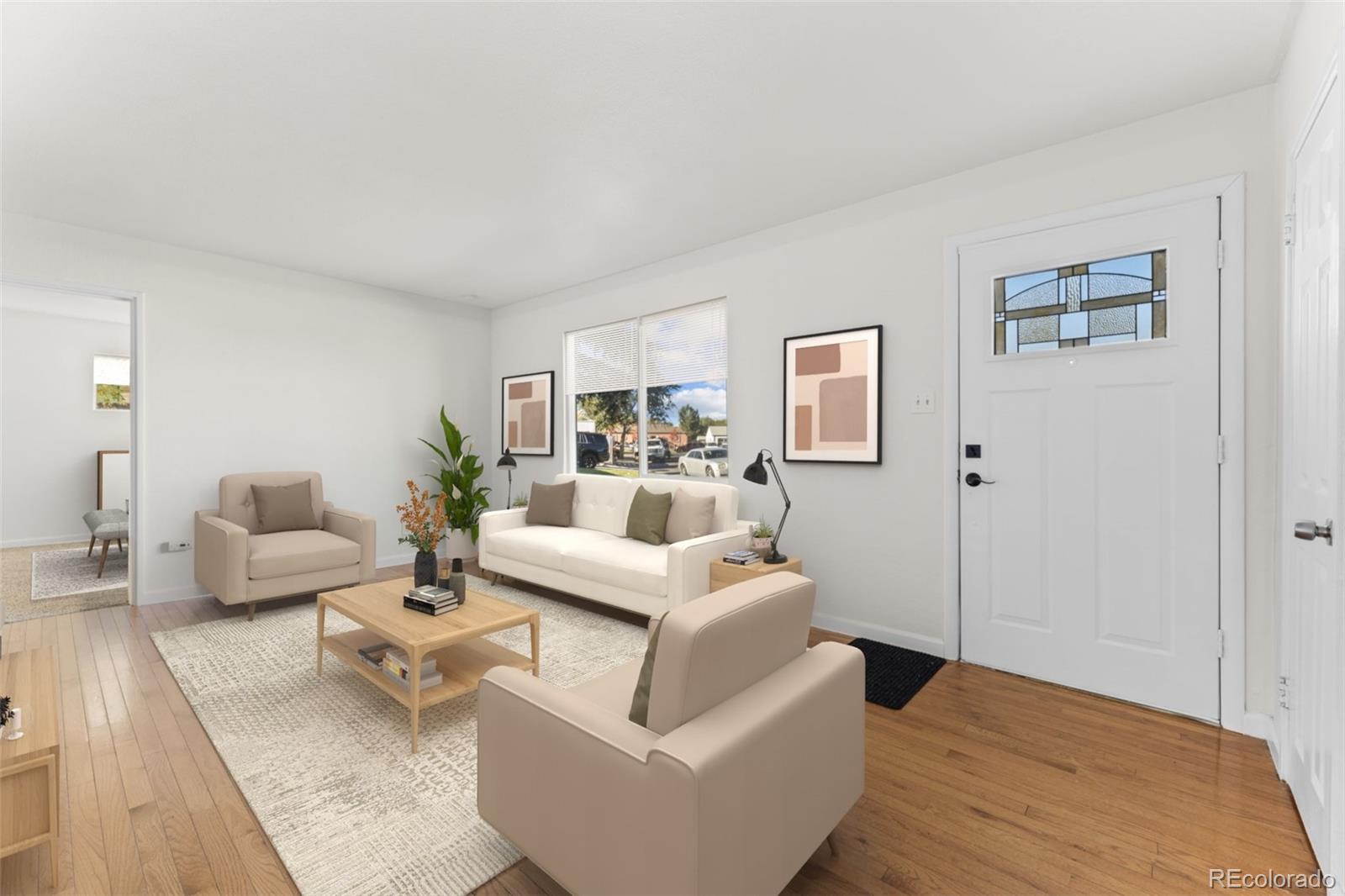 724 Victor Street, Aurora, CO 80011, 3 Bedrooms Bedrooms, ,2 BathroomsBathrooms,Residential,For Sale,Victor,REC4517000