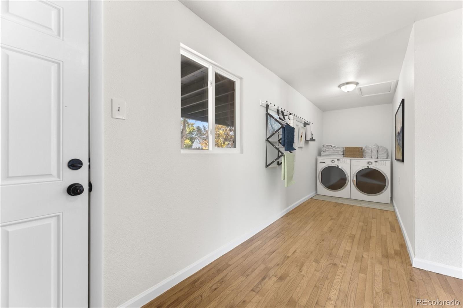 724 Victor Street, Aurora, CO 80011, 3 Bedrooms Bedrooms, ,2 BathroomsBathrooms,Residential,For Sale,Victor,REC4517000